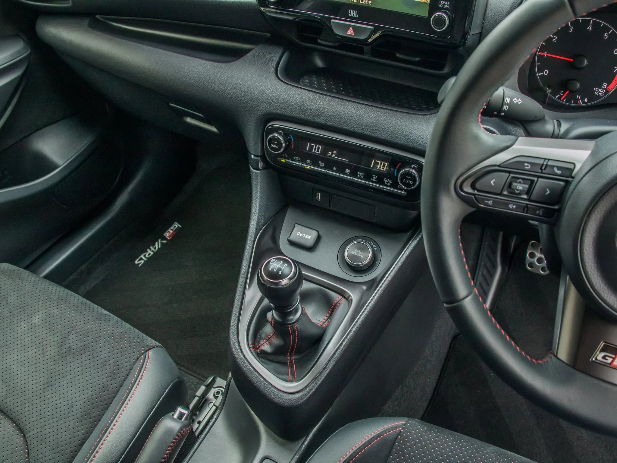 2022 Toyota GR Yaris Convenience Pack, 21/23