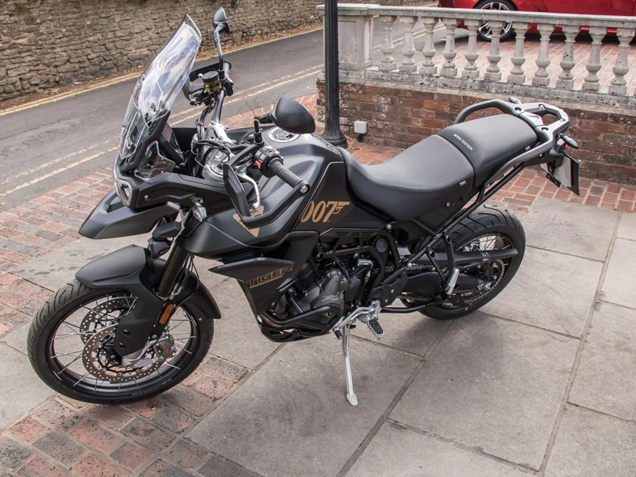 2022 Triumph Tiger 900 Rally Pro Bond Edition, 4/8