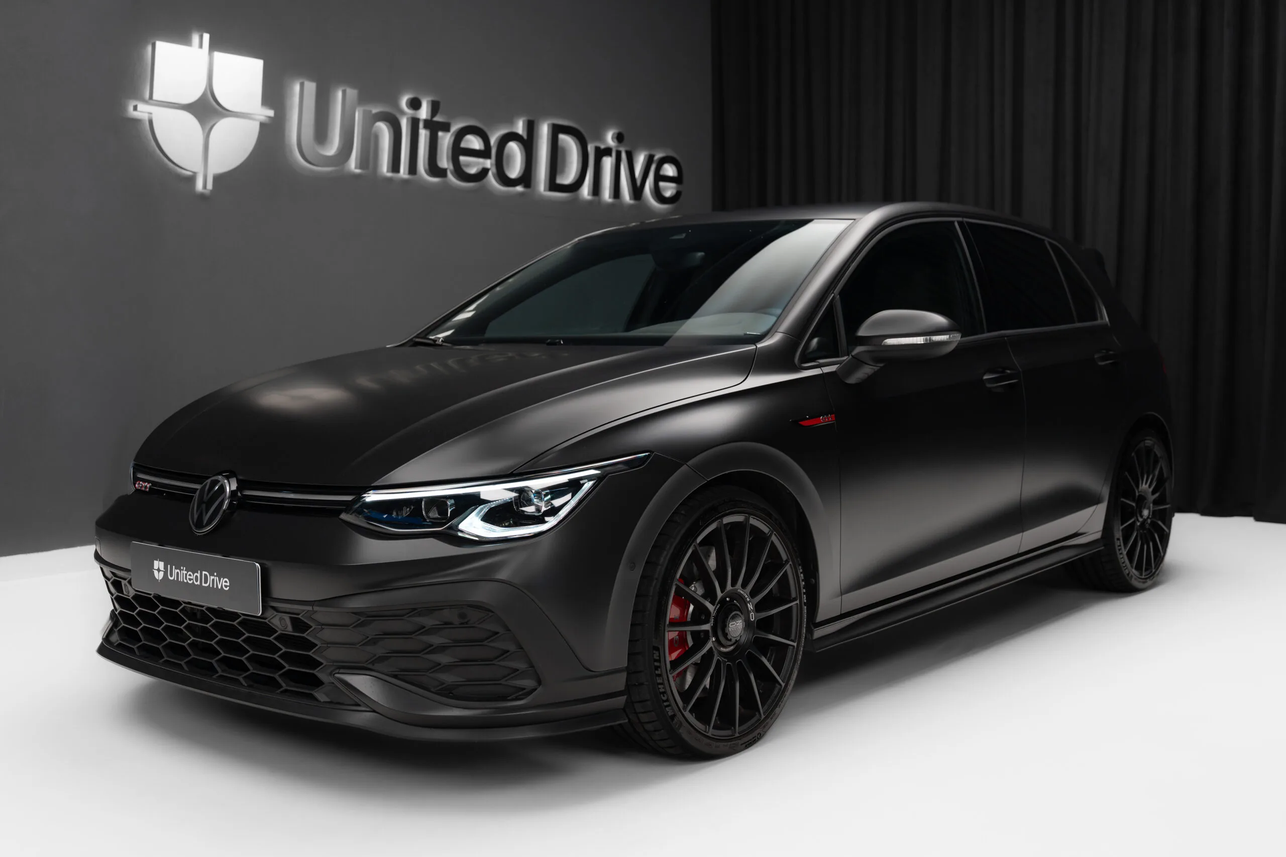 2022 Volkswagen Golf GTI Clubsport angeboten von einem Fachhändler in Voluntari, Rumänien, Hauptfoto