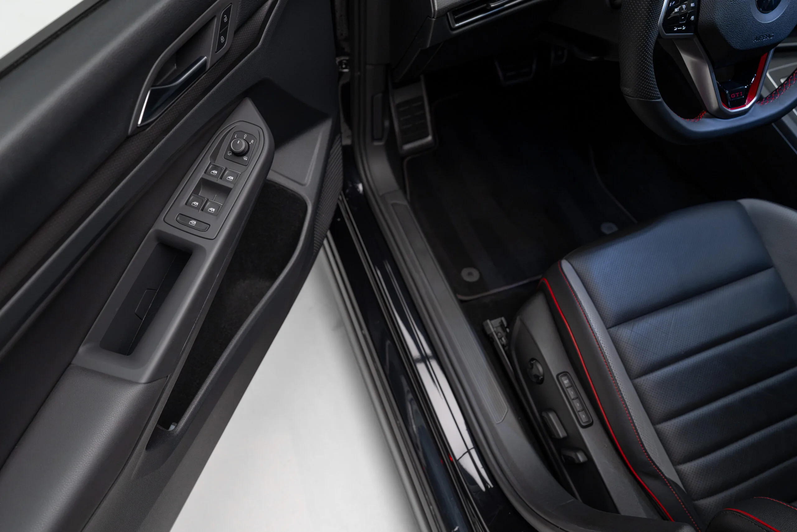 2022 Volkswagen Golf GTI Clubsport, 13/30