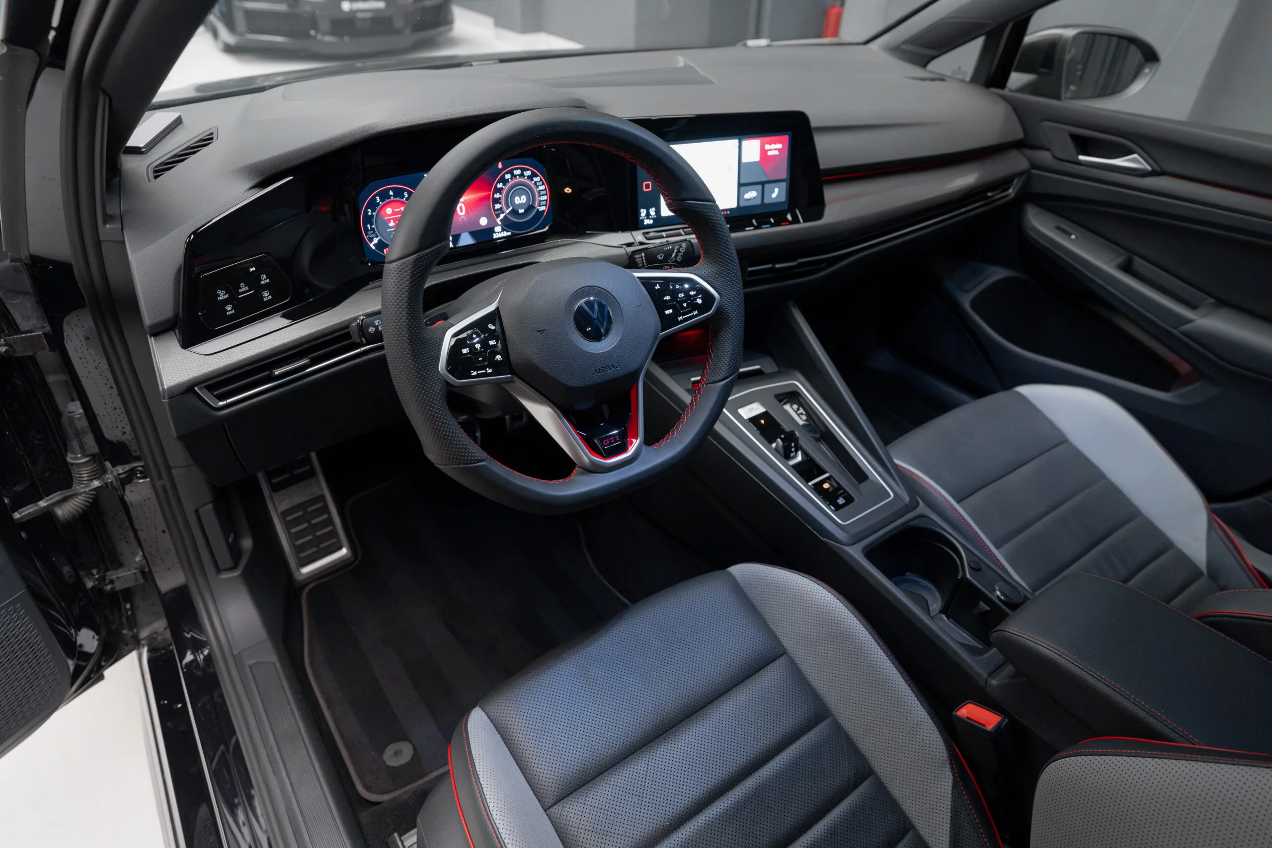 2022 Volkswagen Golf GTI Clubsport, 16/30