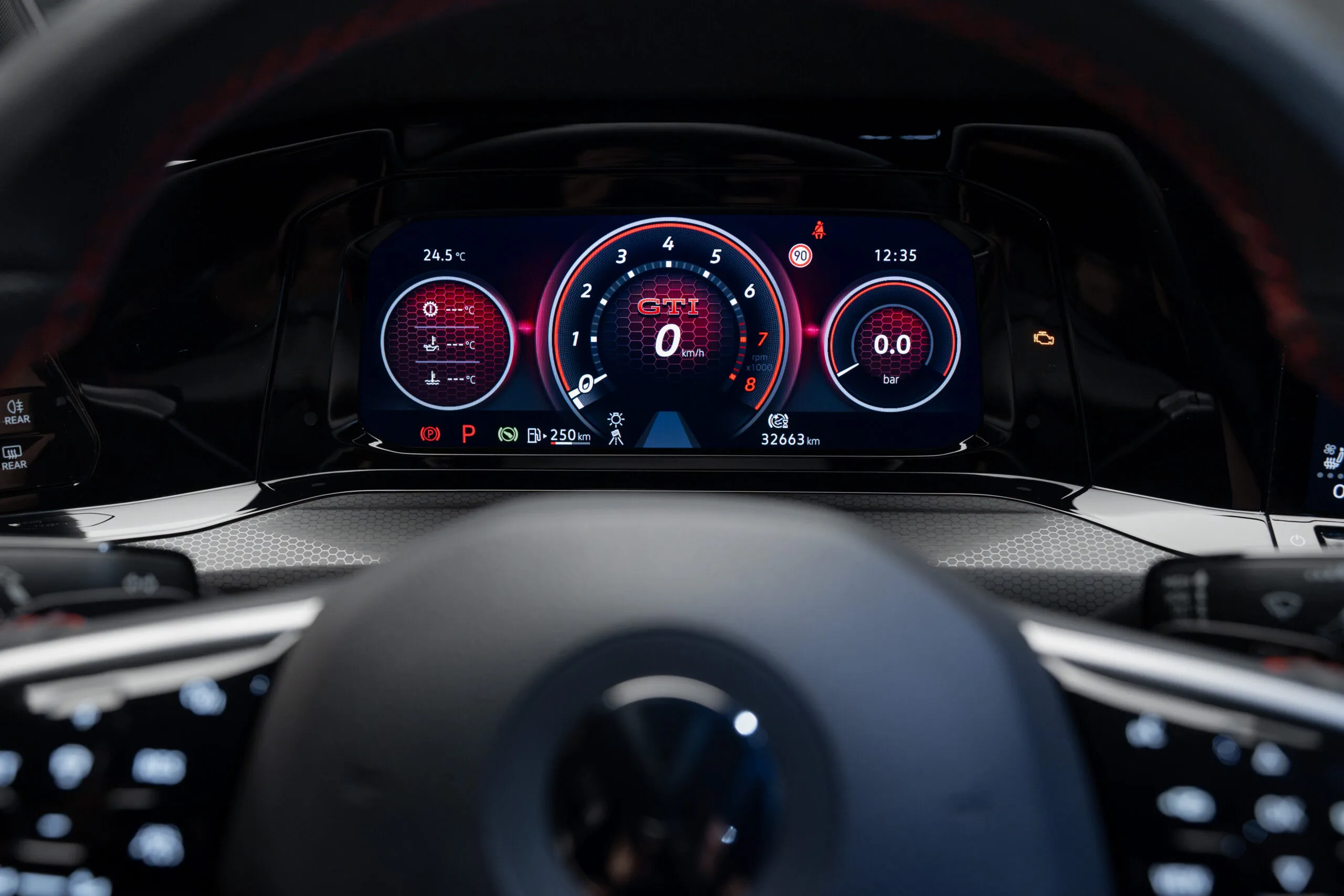 2022 Volkswagen Golf GTI Clubsport, 22/30