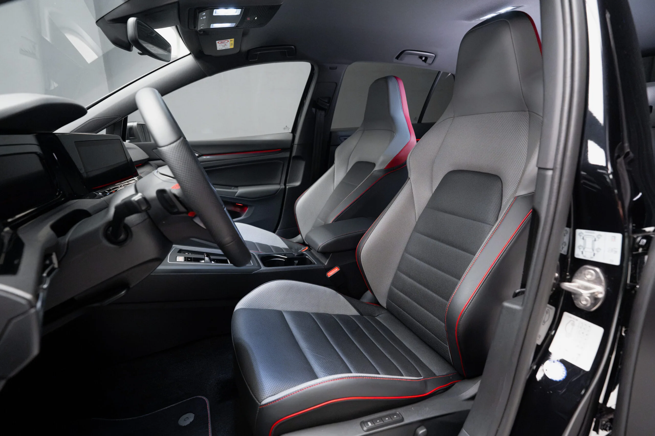 2022 Volkswagen Golf GTI Clubsport, 29/30