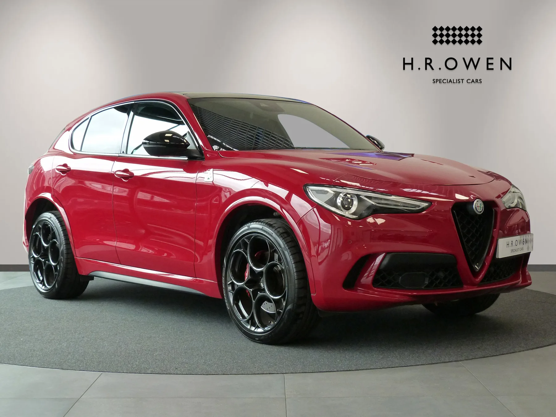 2023 Alfa Romeo Stelvio angeboten von einer Vertragshändlergruppe in Cheltenham, Vereinigtes Königreich, Hauptfoto
