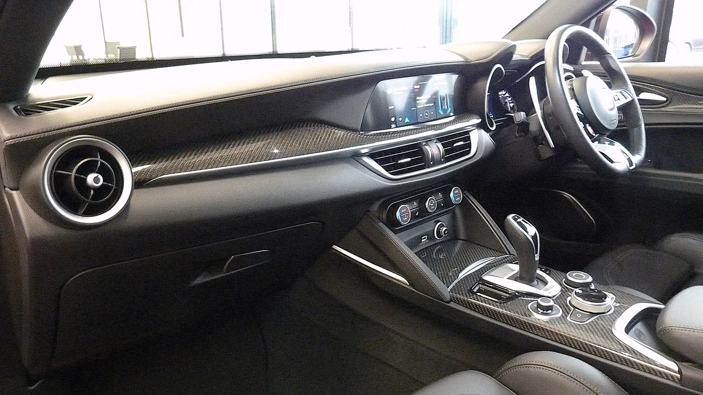 2023 Alfa Romeo Stelvio offered by a franchised dealer group in Cheltenham, United Kingdom, photo 3 of 20