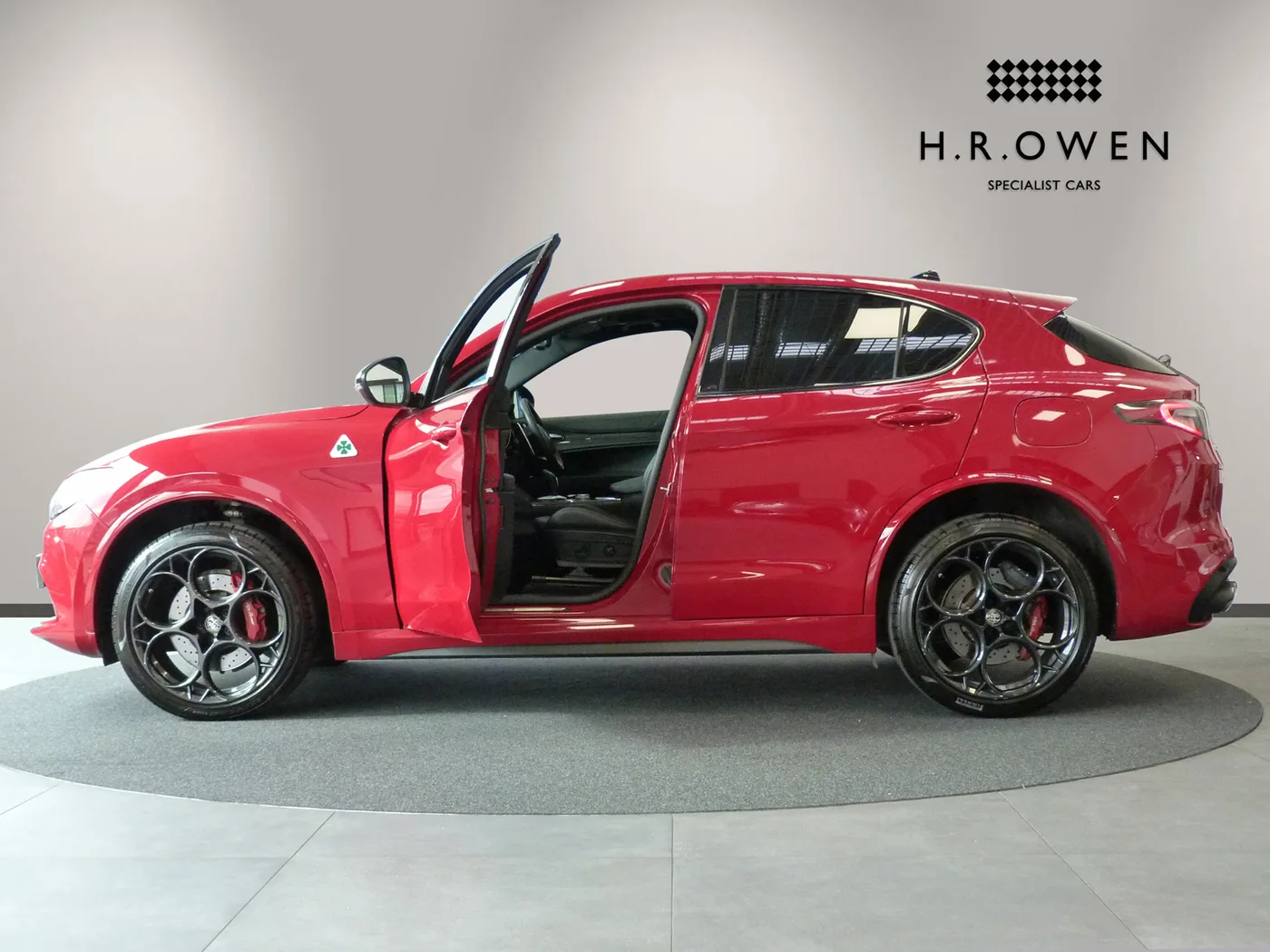 2023 Alfa Romeo Stelvio offered by a franchised dealer group in Cheltenham, United Kingdom, photo 7 of 20