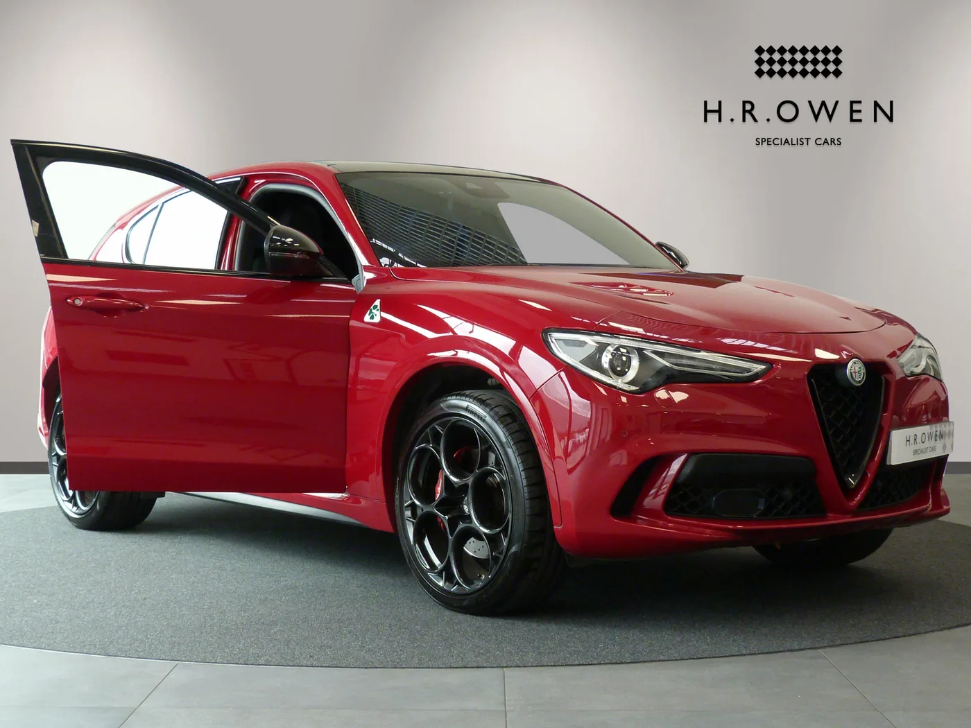 2023 Alfa Romeo Stelvio offered by a franchised dealer group in Cheltenham, United Kingdom, photo 14 of 20