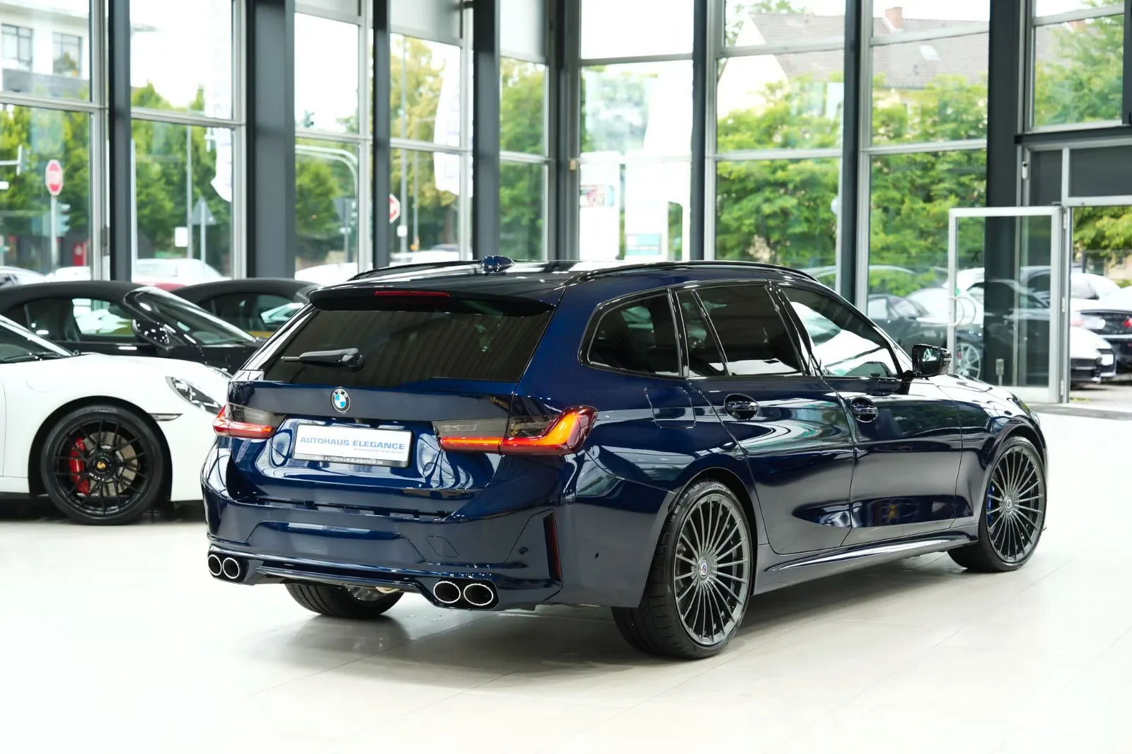 2023 Alpina B3 Touring, 2/23