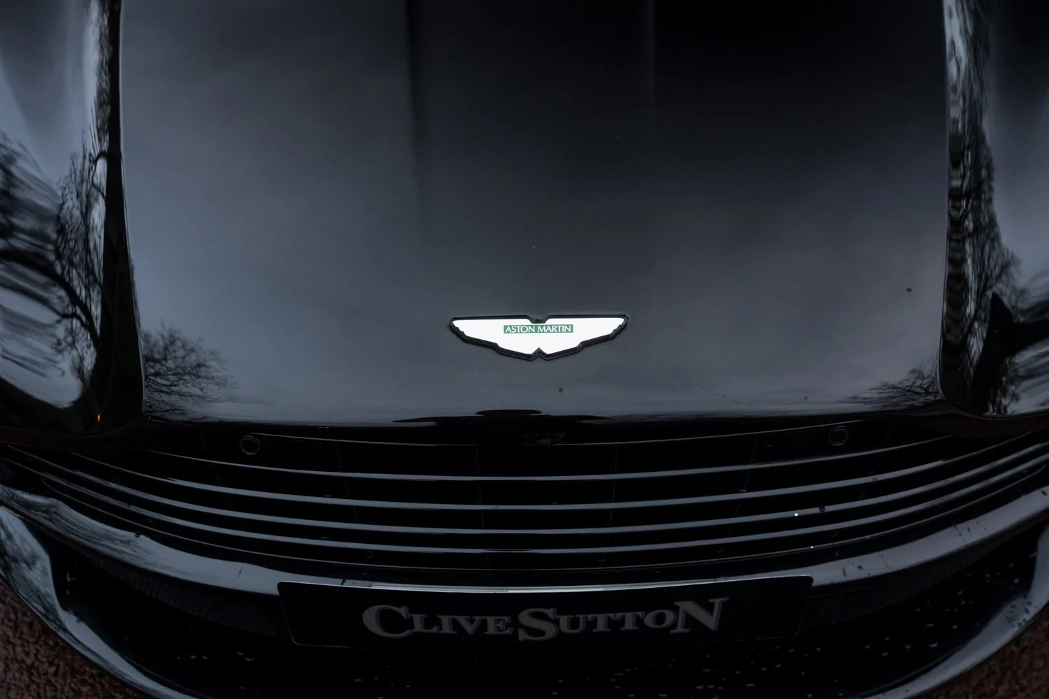 2023 Aston Martin DB11 Volante V8, 12/30