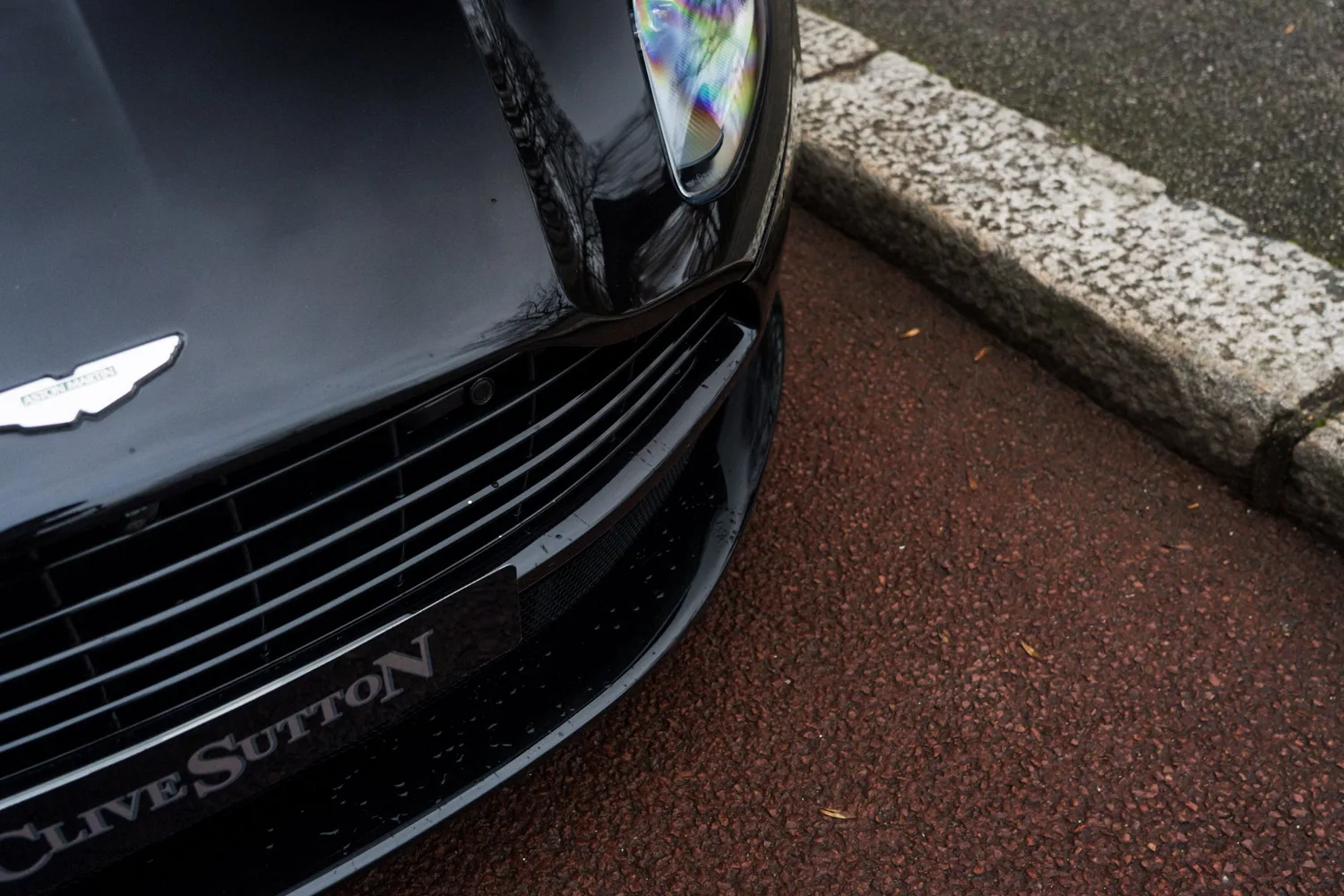 2023 Aston Martin DB11 Volante V8, 14/30