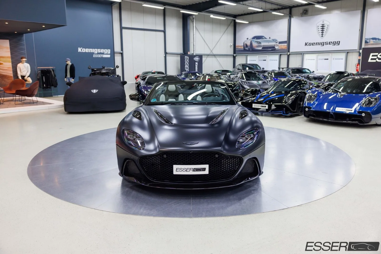 2023 Aston Martin DBS 770 Ultimate Volante, 2/30
