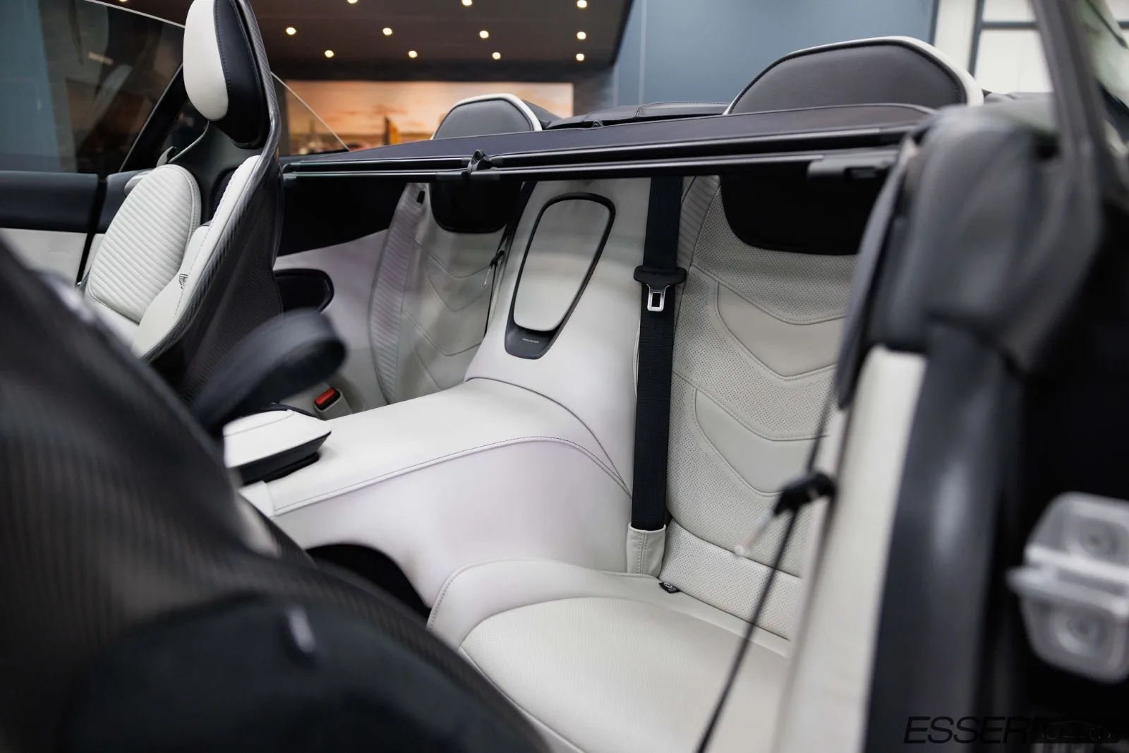 2023 Aston Martin DBS 770 Ultimate Volante, 15/30