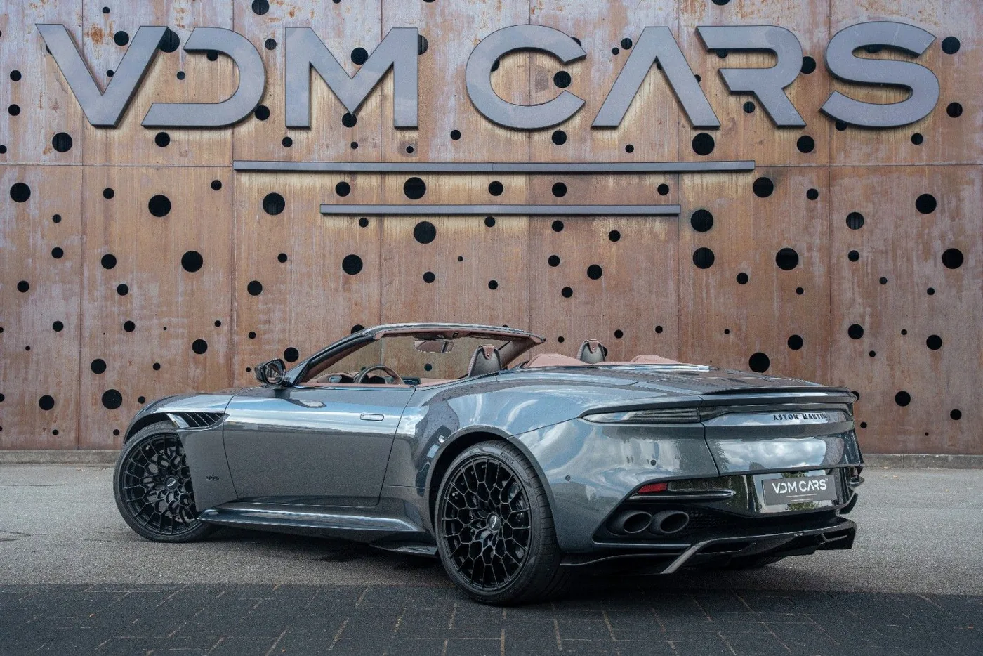 2023 Aston Martin DBS 770 Ultimate Volante angeboten von einem Supersportwagenhändler in Gronau, Deutschland, Foto 4 von 25