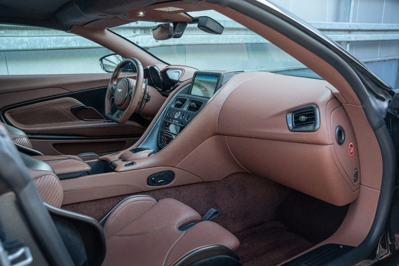 2023 Aston Martin DBS 770 Ultimate Volante angeboten von einem Supersportwagenhändler in Gronau, Deutschland, Foto 21 von 25