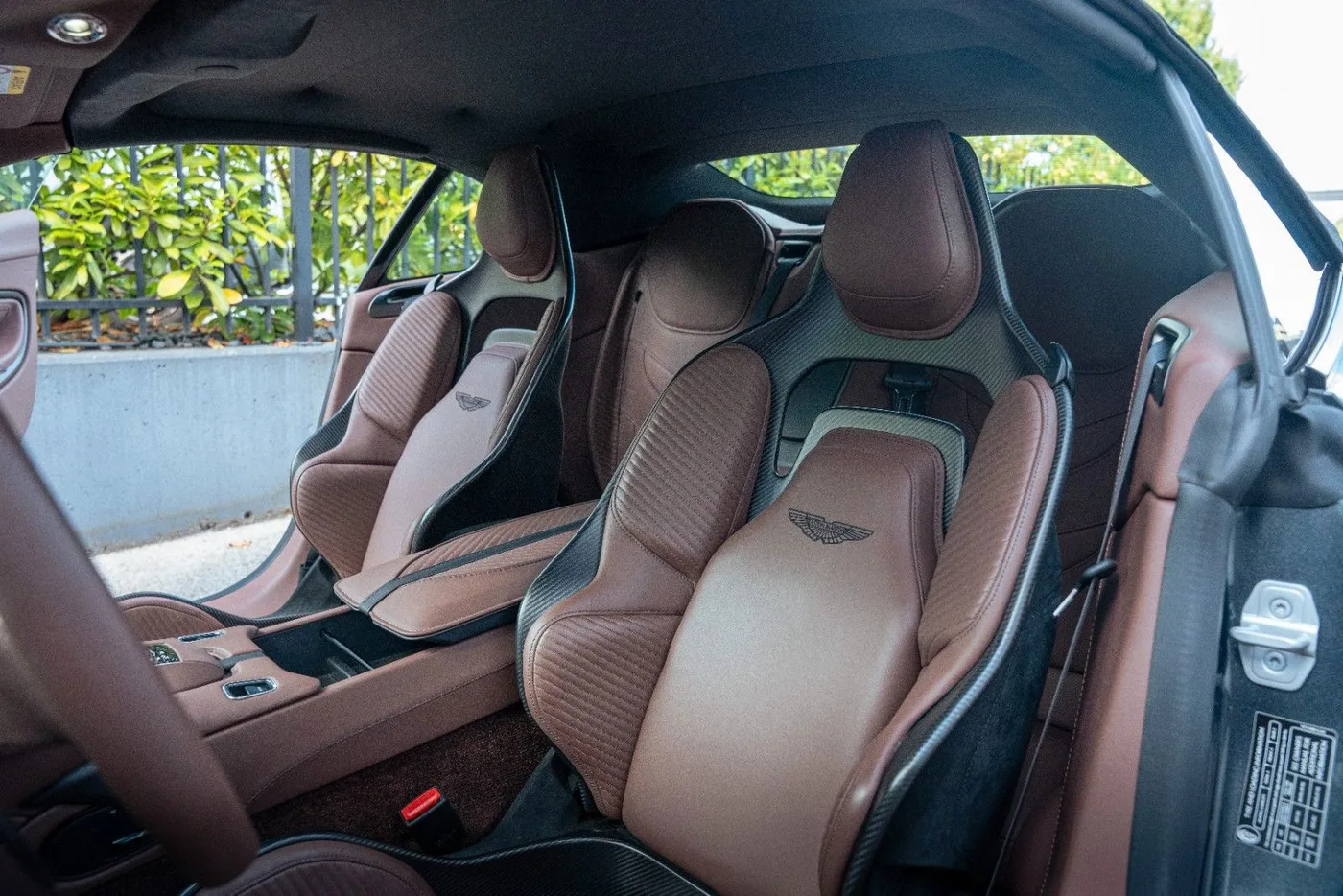 2023 Aston Martin DBS 770 Ultimate Volante angeboten von einem Supersportwagenhändler in Gronau, Deutschland, Foto 24 von 25