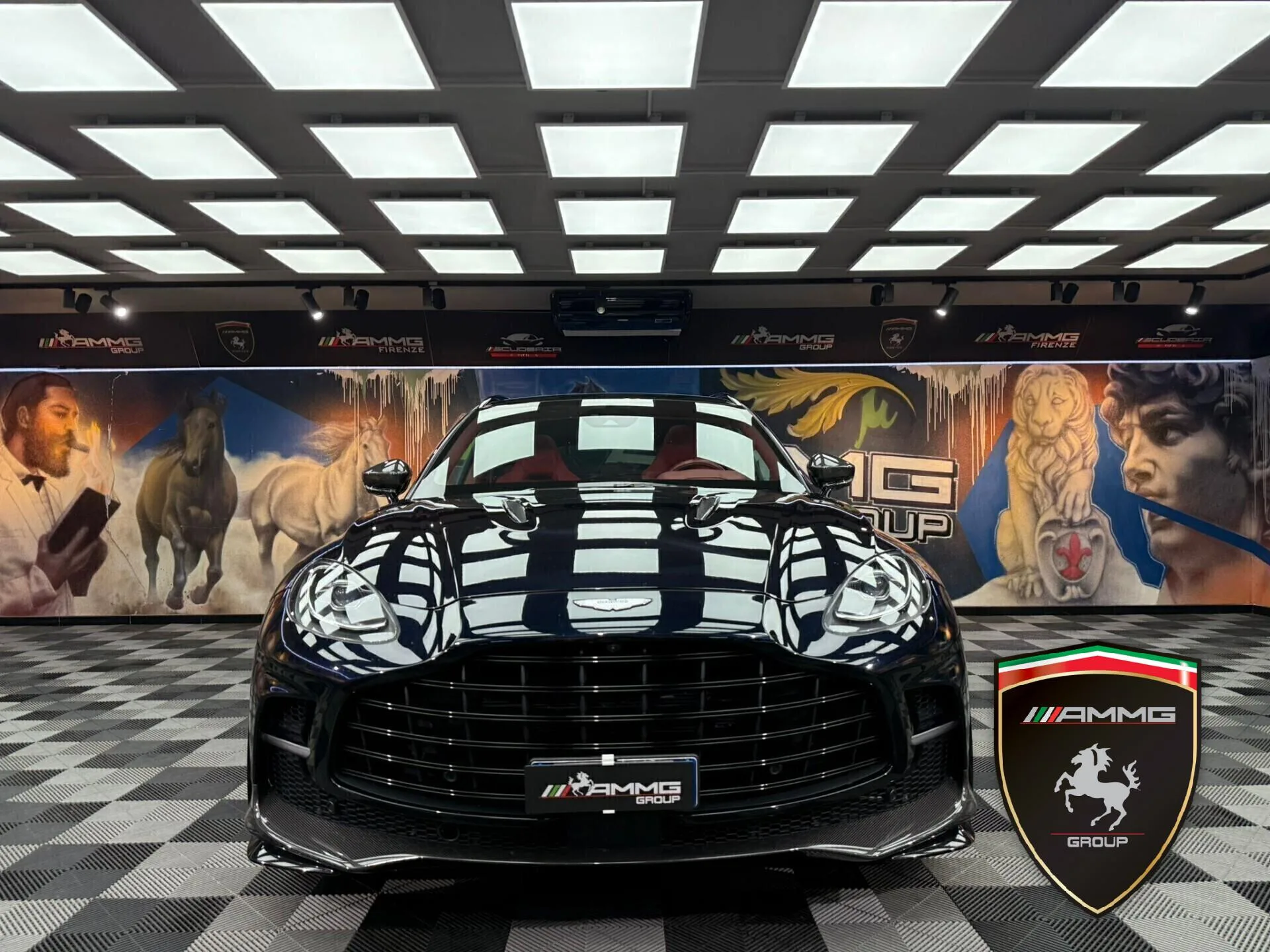 2023 Aston Martin DBX 707, 2/15