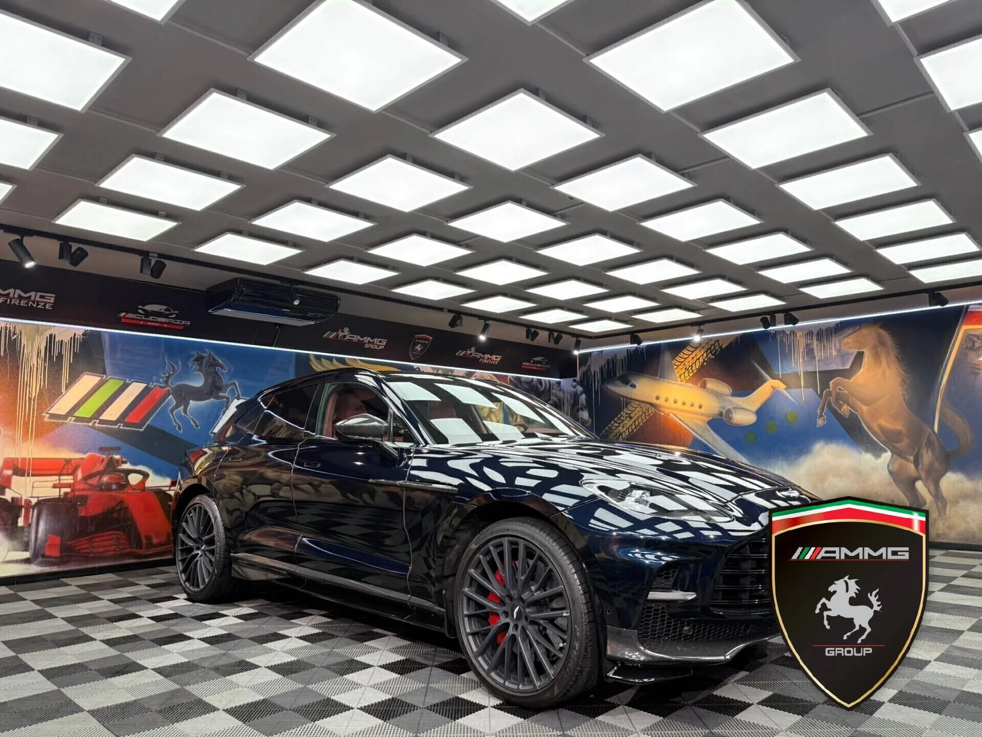 2023 Aston Martin DBX 707, 3/15