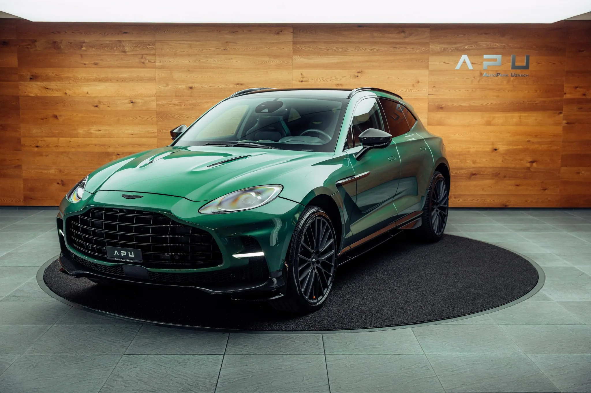 2023 Aston Martin DBX 707, 4/22