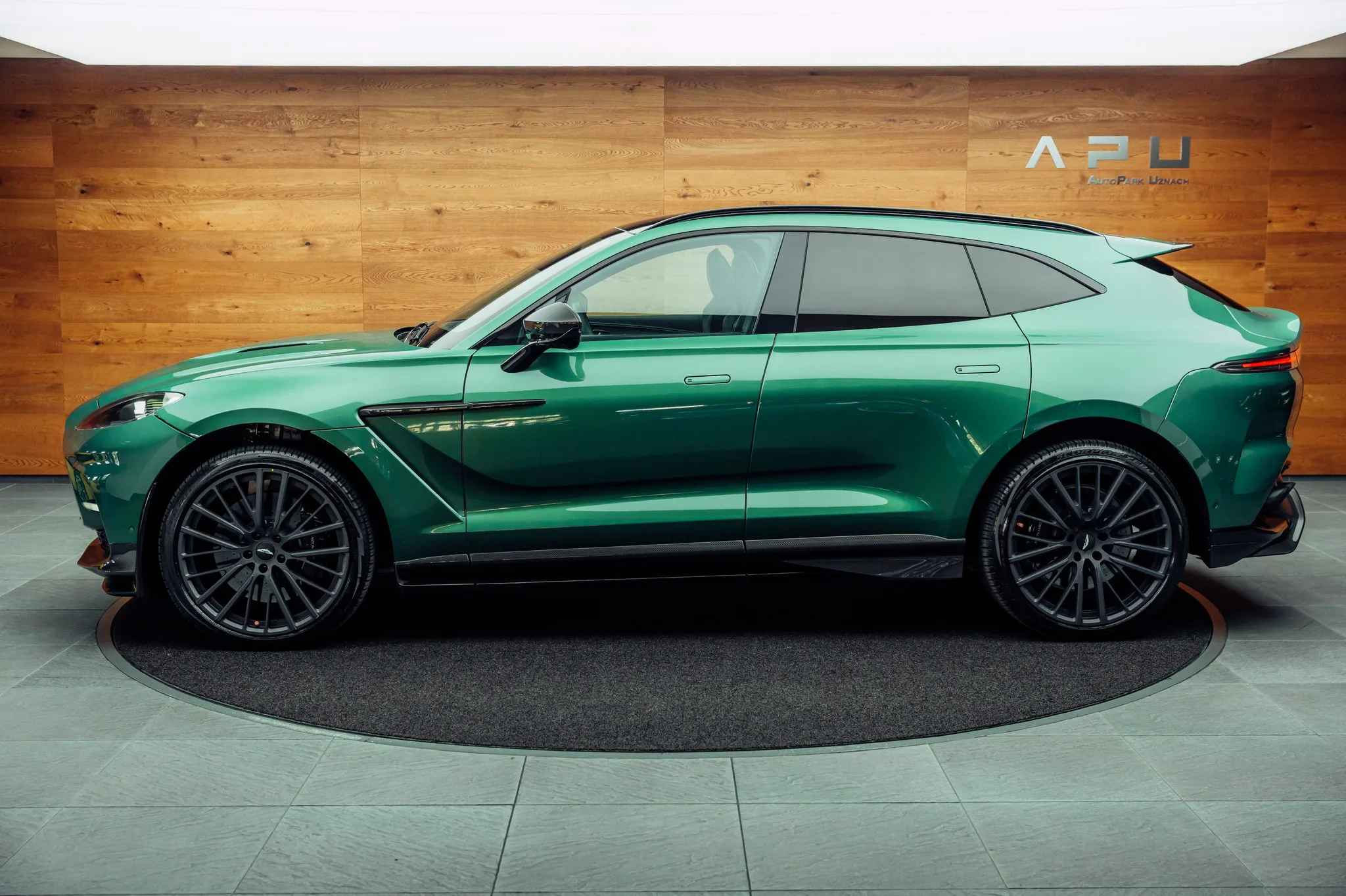 2023 Aston Martin DBX 707, 10/22