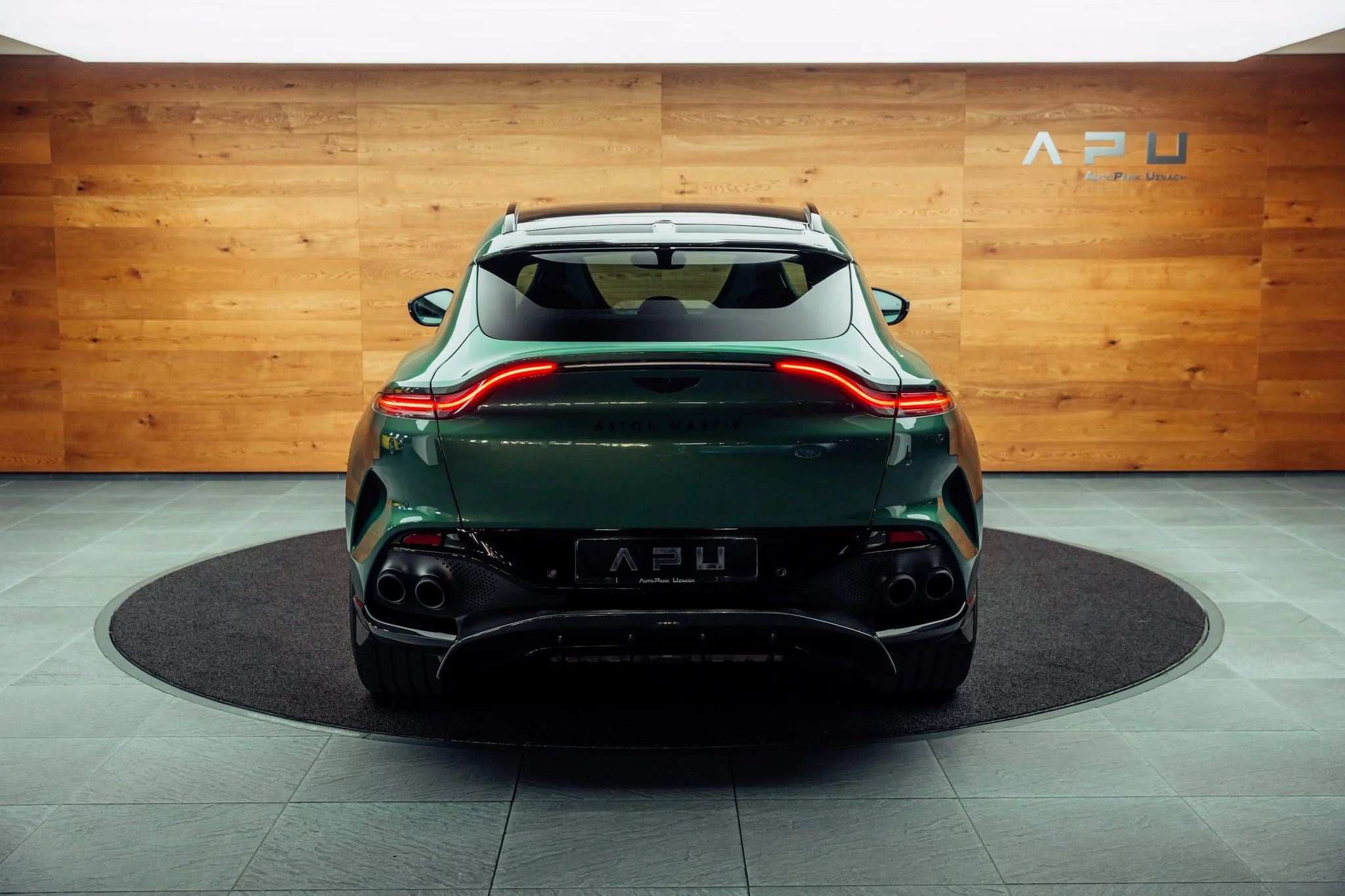 2023 Aston Martin DBX 707, 17/22