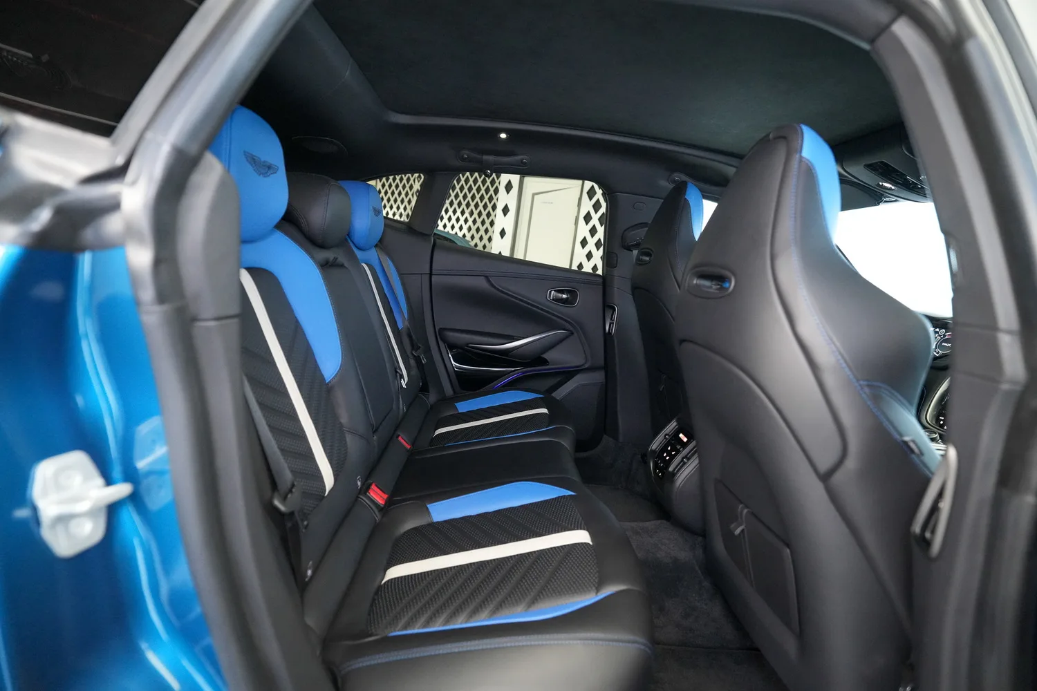 2023 Aston Martin DBX 707, 9/18