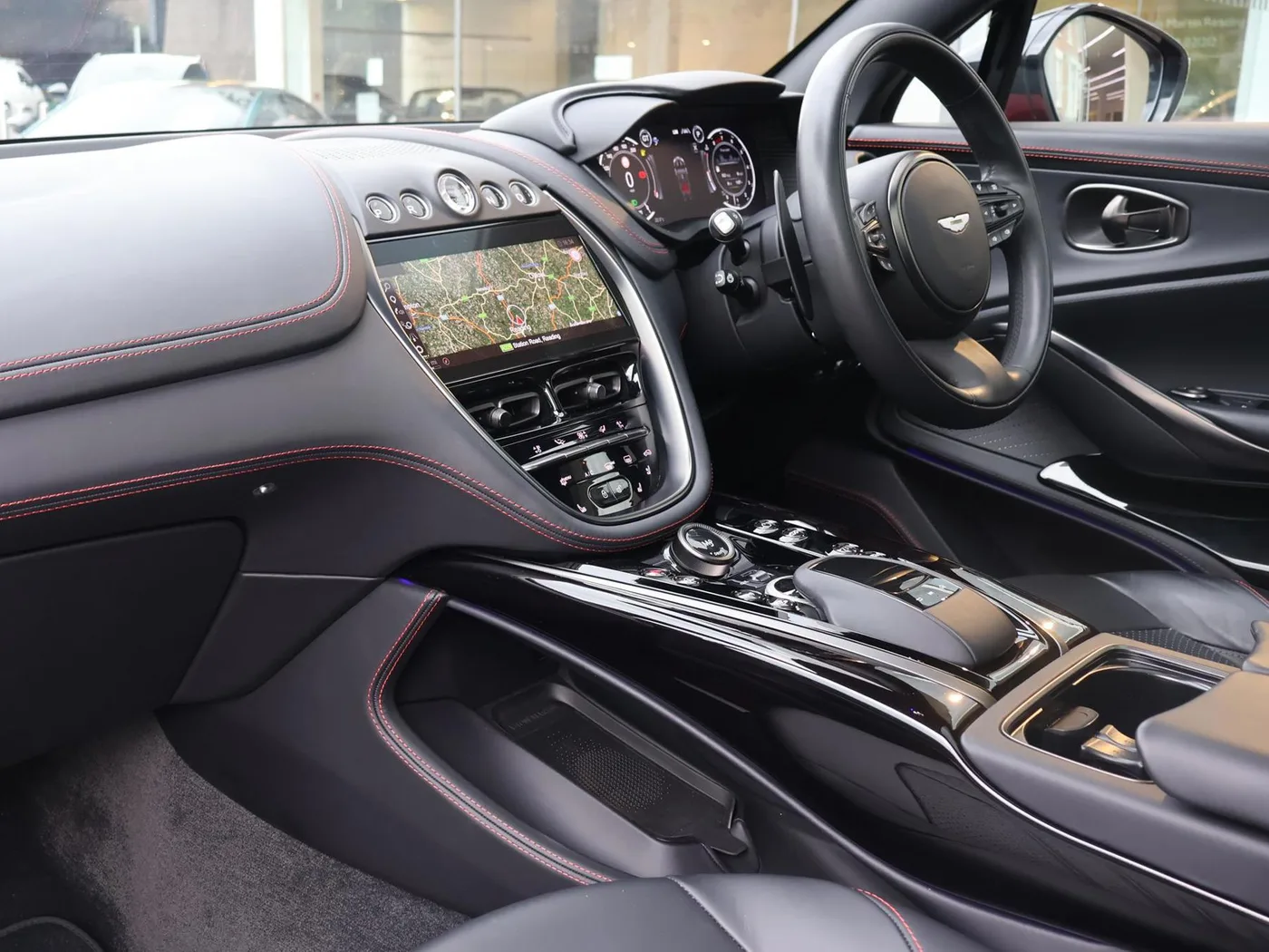 2023 Aston Martin DBX 707 angeboten von einer Vertragshändlergruppe in Pangbourne, Vereinigtes Königreich, Foto 12 von 25
