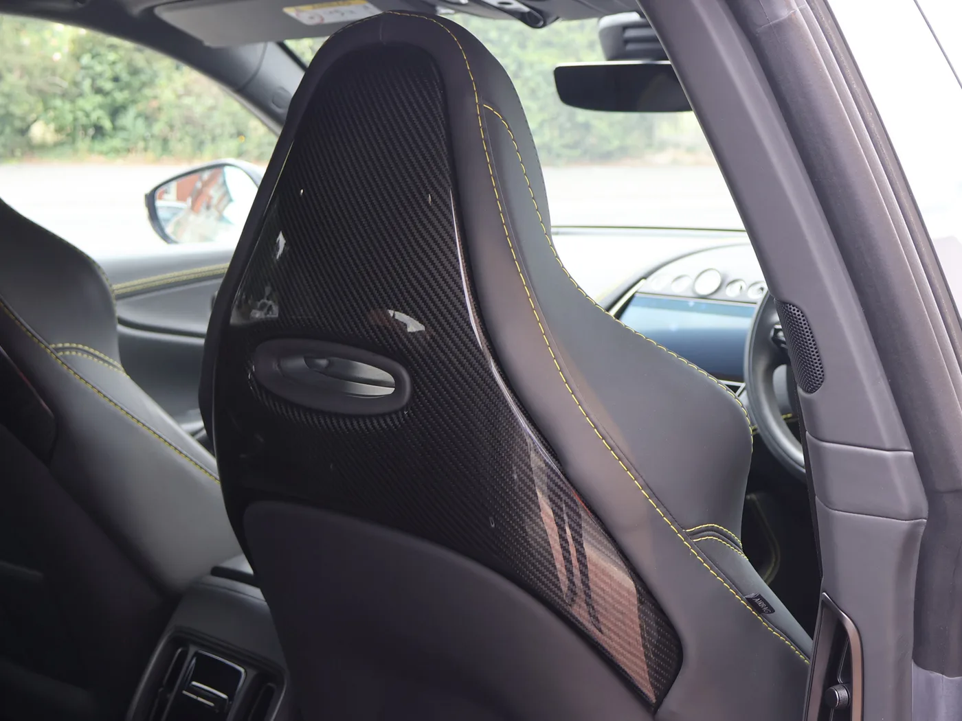 2023 Aston Martin DBX 707 angeboten von einer Vertragshändlergruppe in Pangbourne, Vereinigtes Königreich, Foto 18 von 25