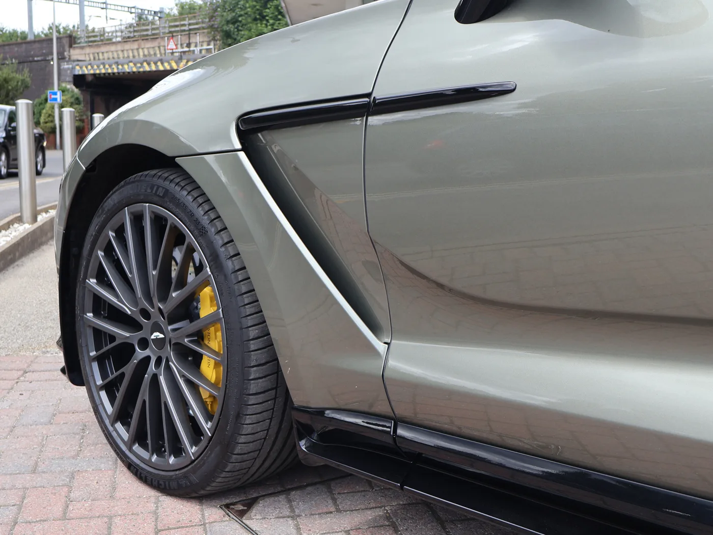 2023 Aston Martin DBX 707 angeboten von einer Vertragshändlergruppe in Pangbourne, Vereinigtes Königreich, Foto 25 von 25