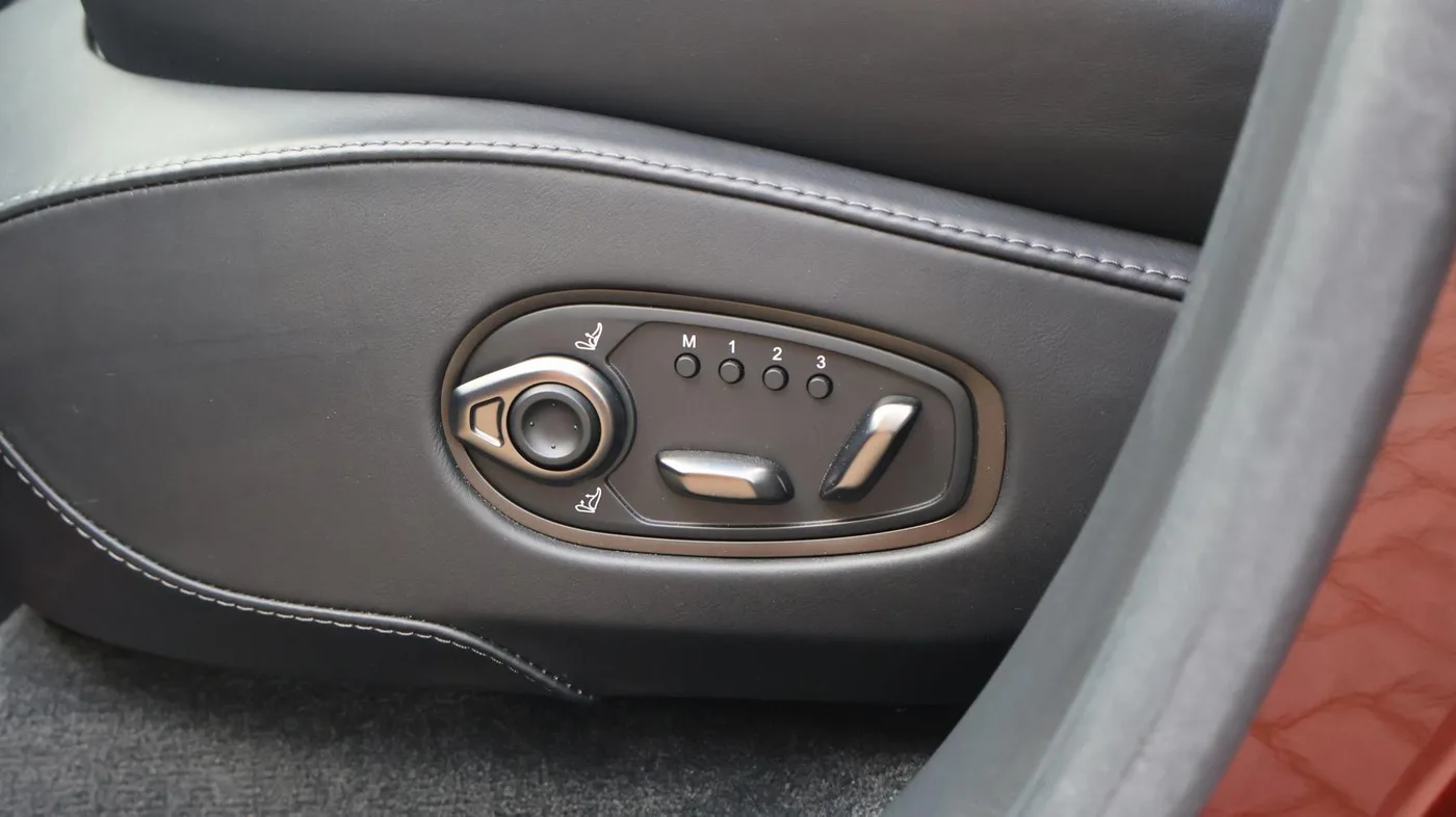 2023 Aston Martin DBX 707 angeboten von einer Vertragshändlergruppe in Pangbourne, Vereinigtes Königreich, Foto 16 von 25