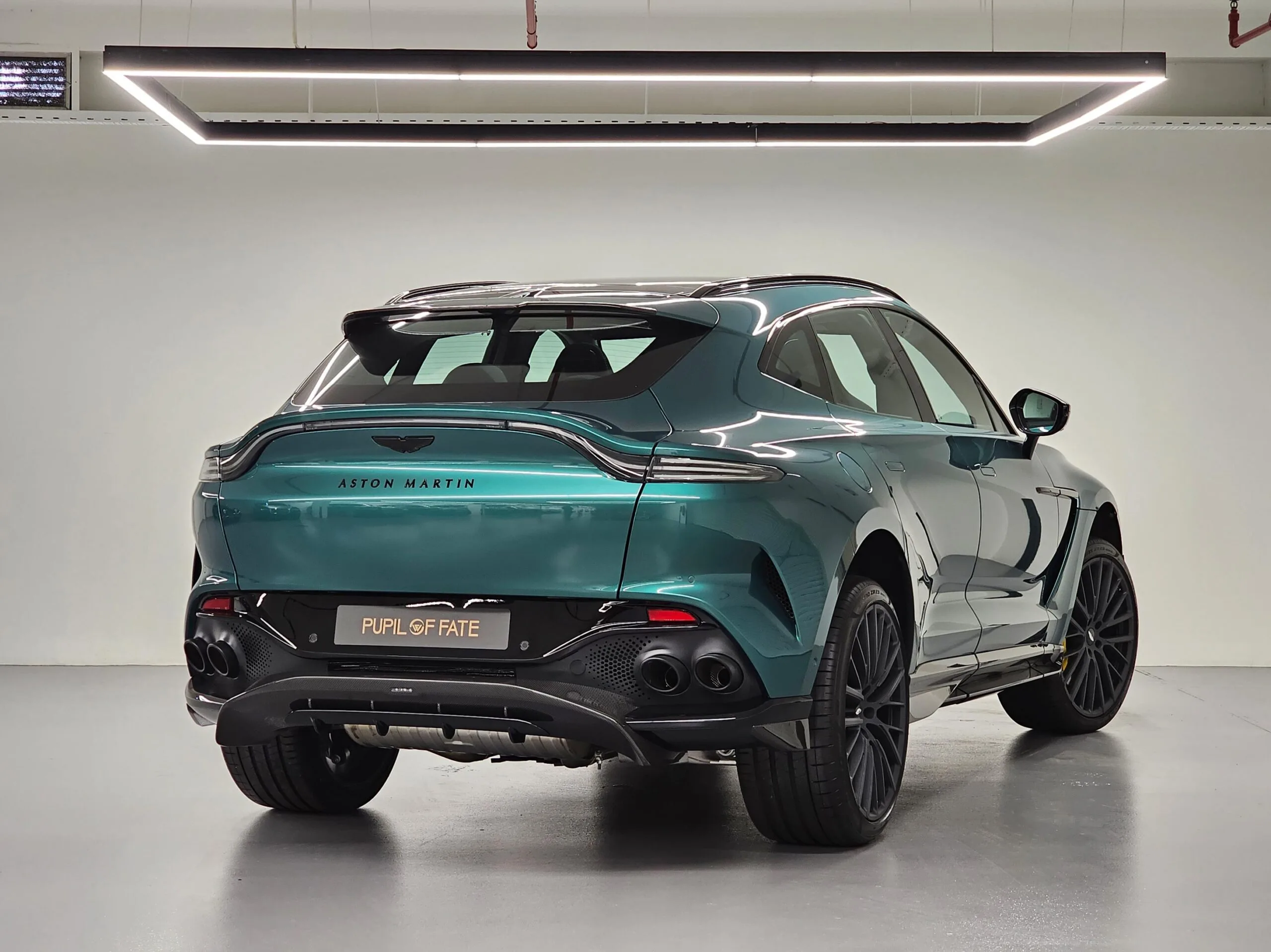 2023 Aston Martin DBX 707, 3/23