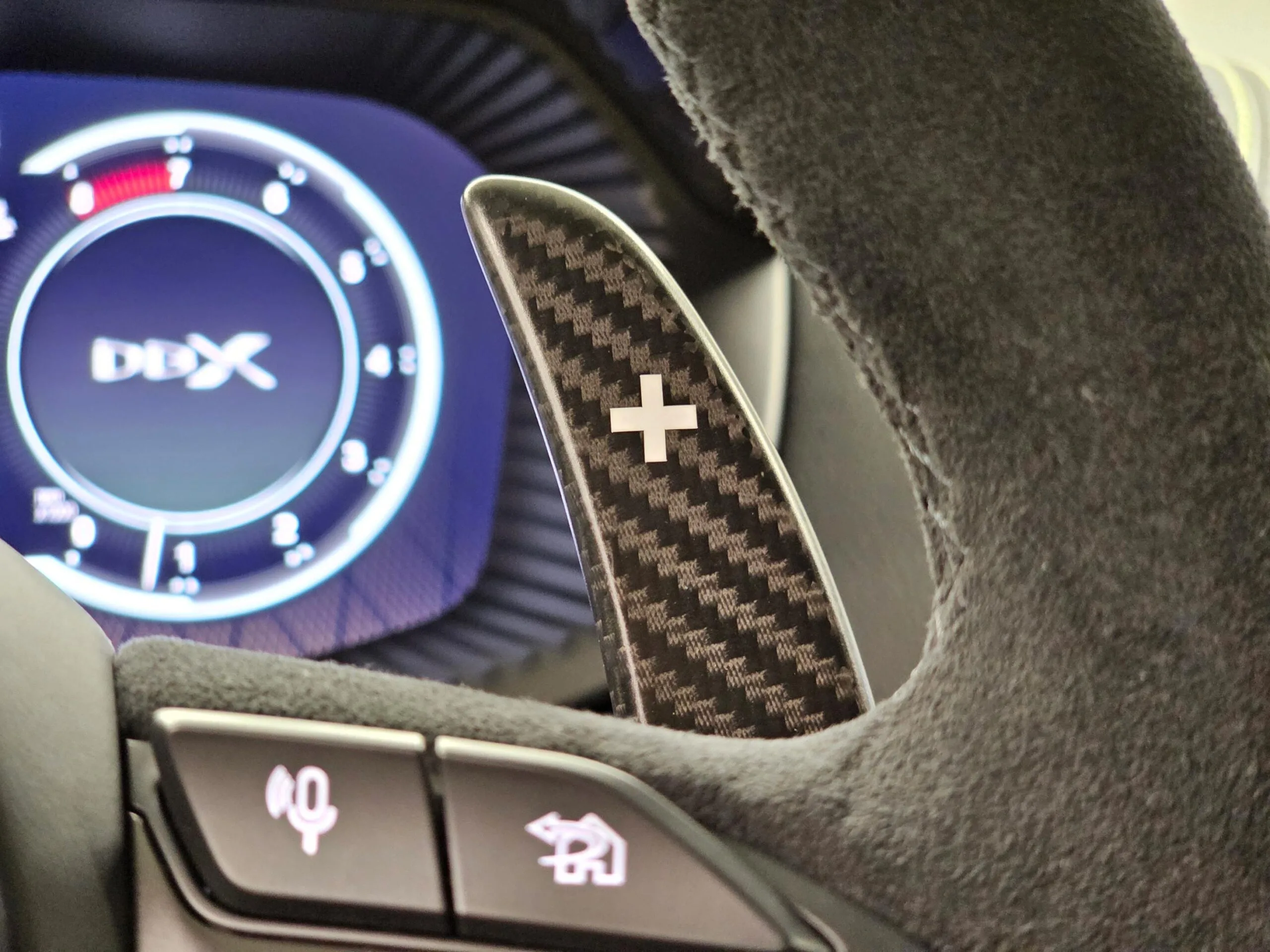 2023 Aston Martin DBX 707, 15/23
