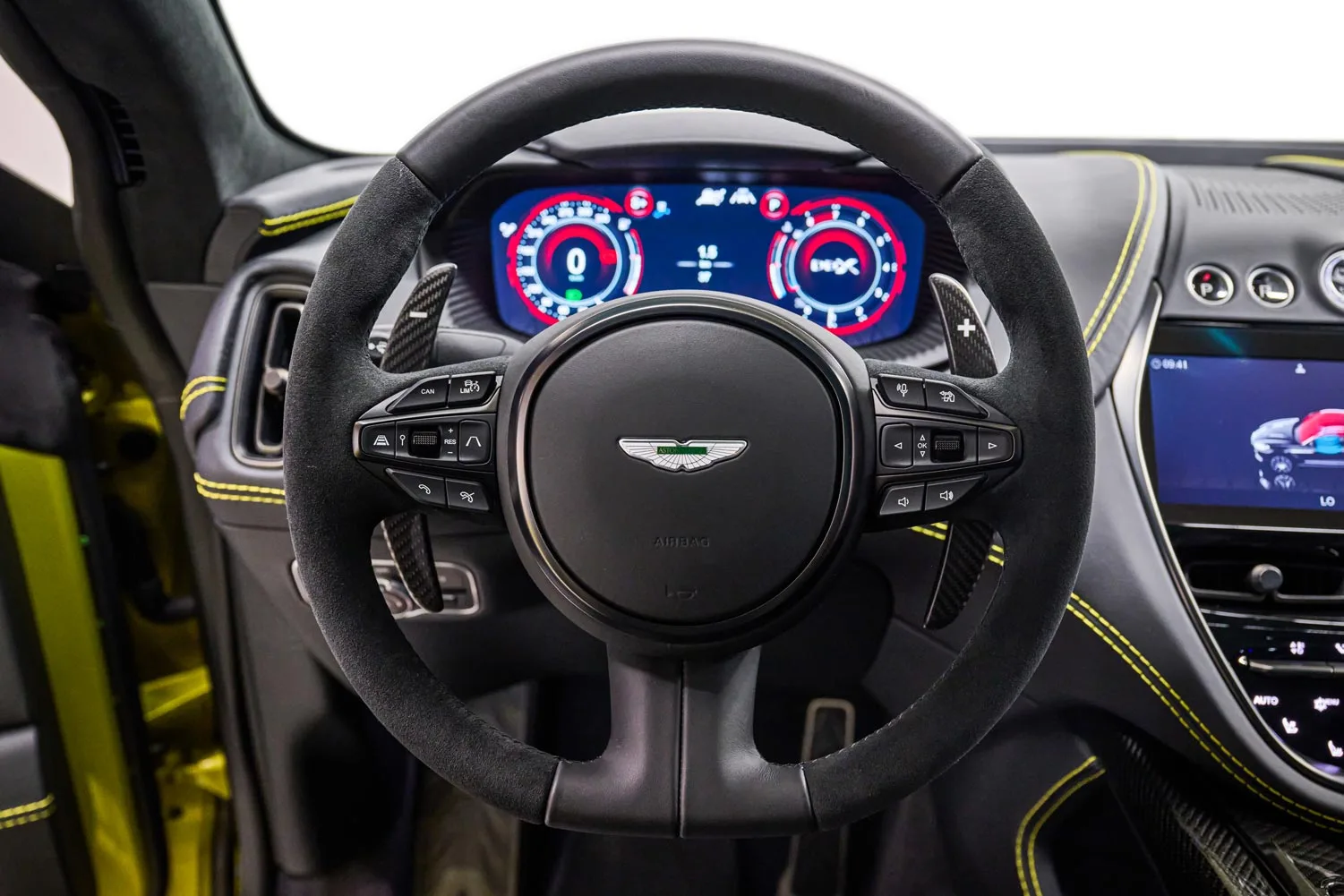 2023 Aston Martin DBX 707, 8/20