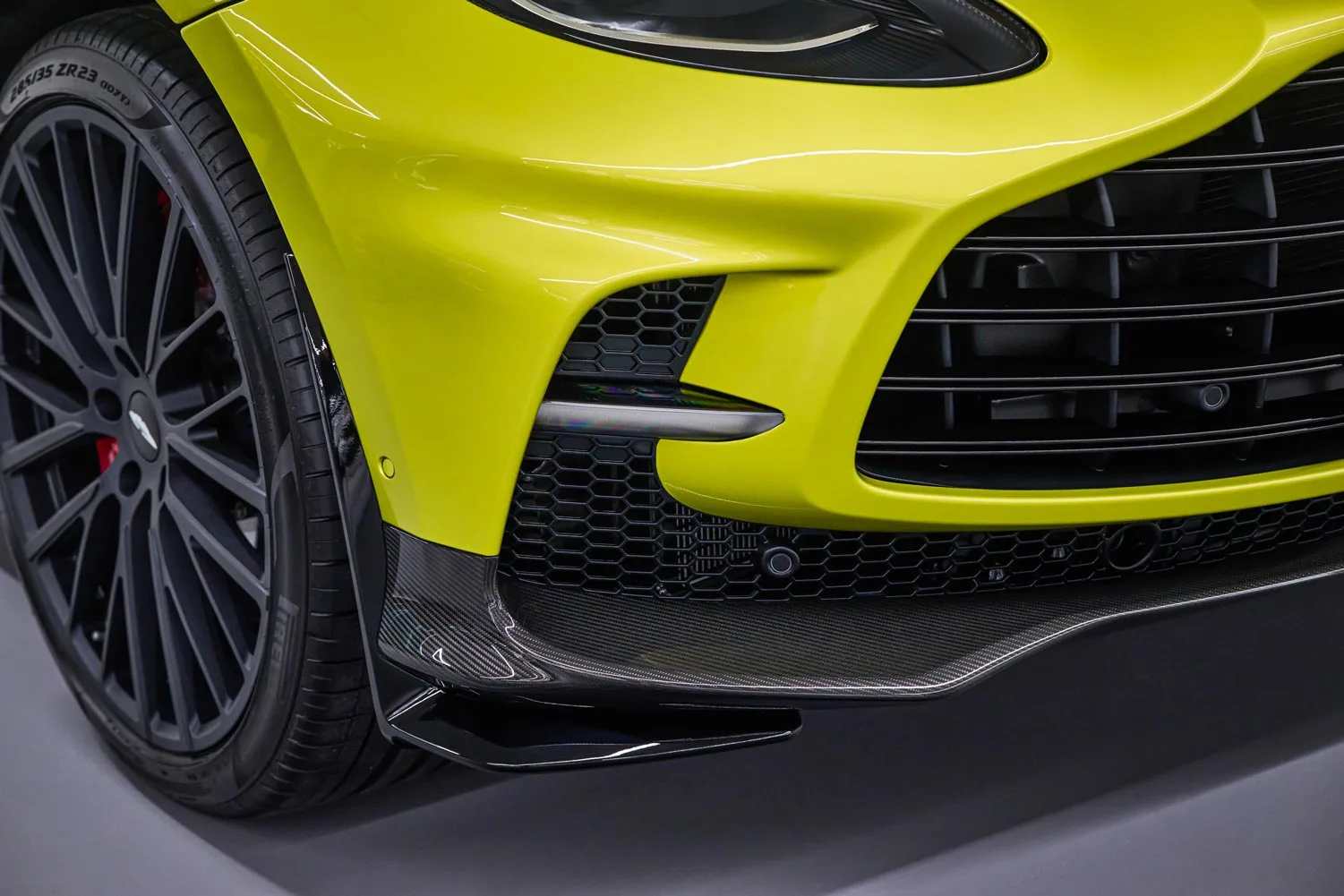 2023 Aston Martin DBX 707, 14/20