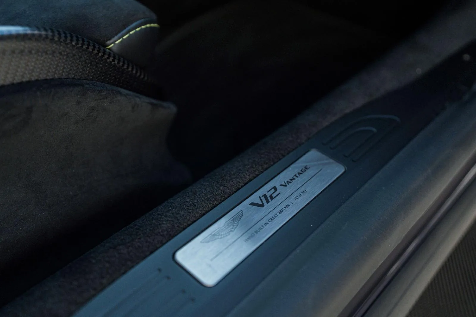 2023 Aston Martin V12 Vantage Roadster, 11/12