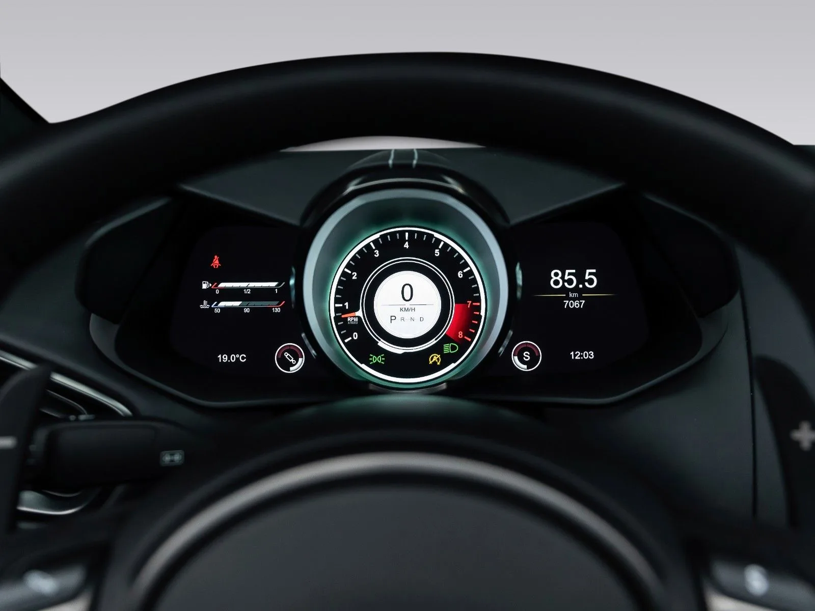 2023 Aston Martin V12 Vantage Roadster, 24/29