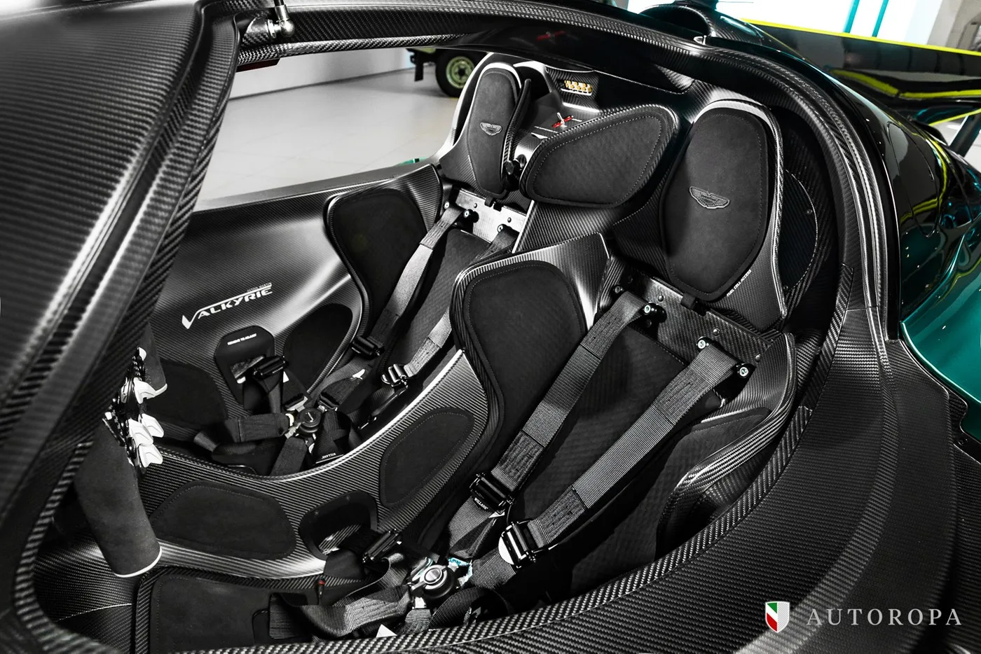 2023 Aston Martin Valkyrie AMR Pro offered by an official Ferrari and Maserati dealer in Arlöv, Sweden, photo 9 of 10
