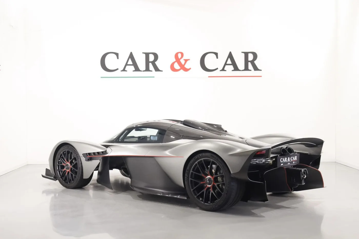 2023 Aston Martin Valkyrie offered by a supercar dealer in Zibido San Giacomo, Italy, photo 2 of 23
