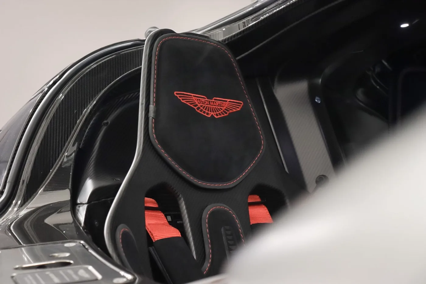 2023 Aston Martin Valkyrie offered by a supercar dealer in Zibido San Giacomo, Italy, photo 16 of 23