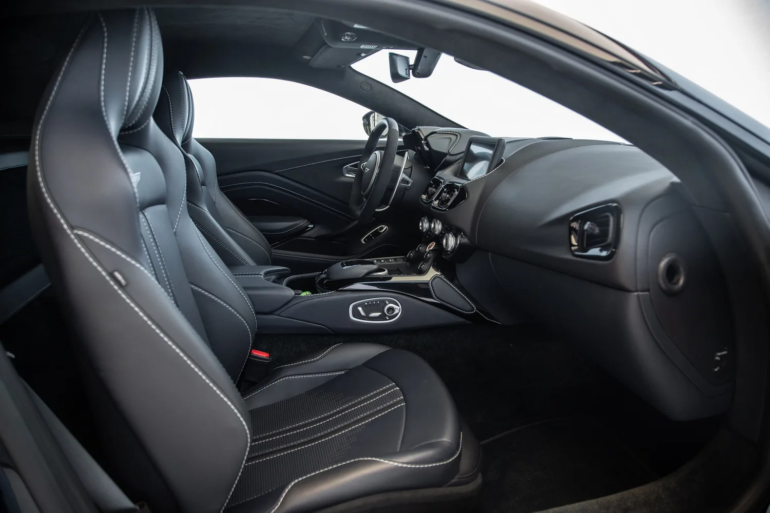 2023 Aston Martin Vantage, 11/12