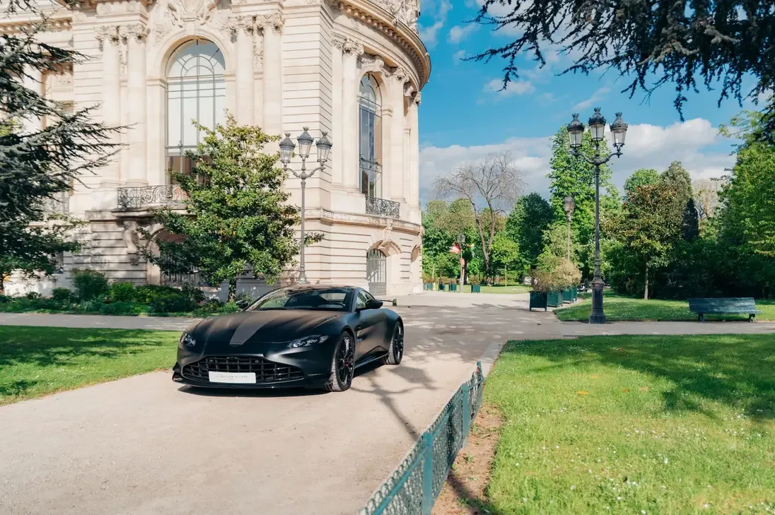 2023 Aston Martin Vantage, 3/28