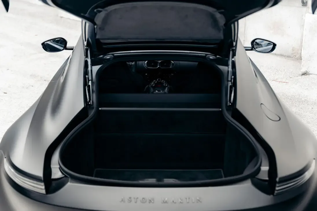 2023 Aston Martin Vantage, 15/28
