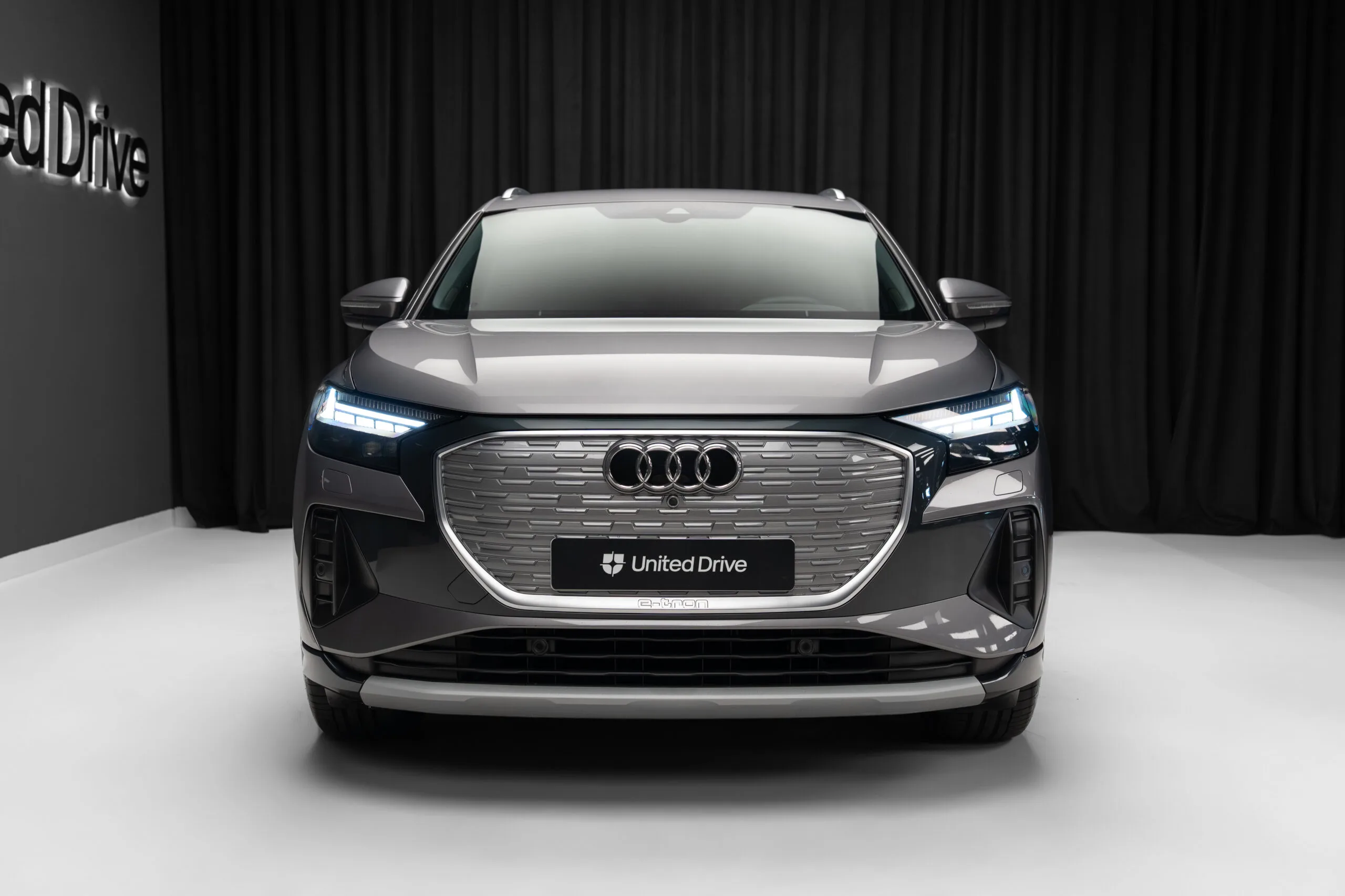 2023 Audi Q4 e-tron 45 quattro, 2/30