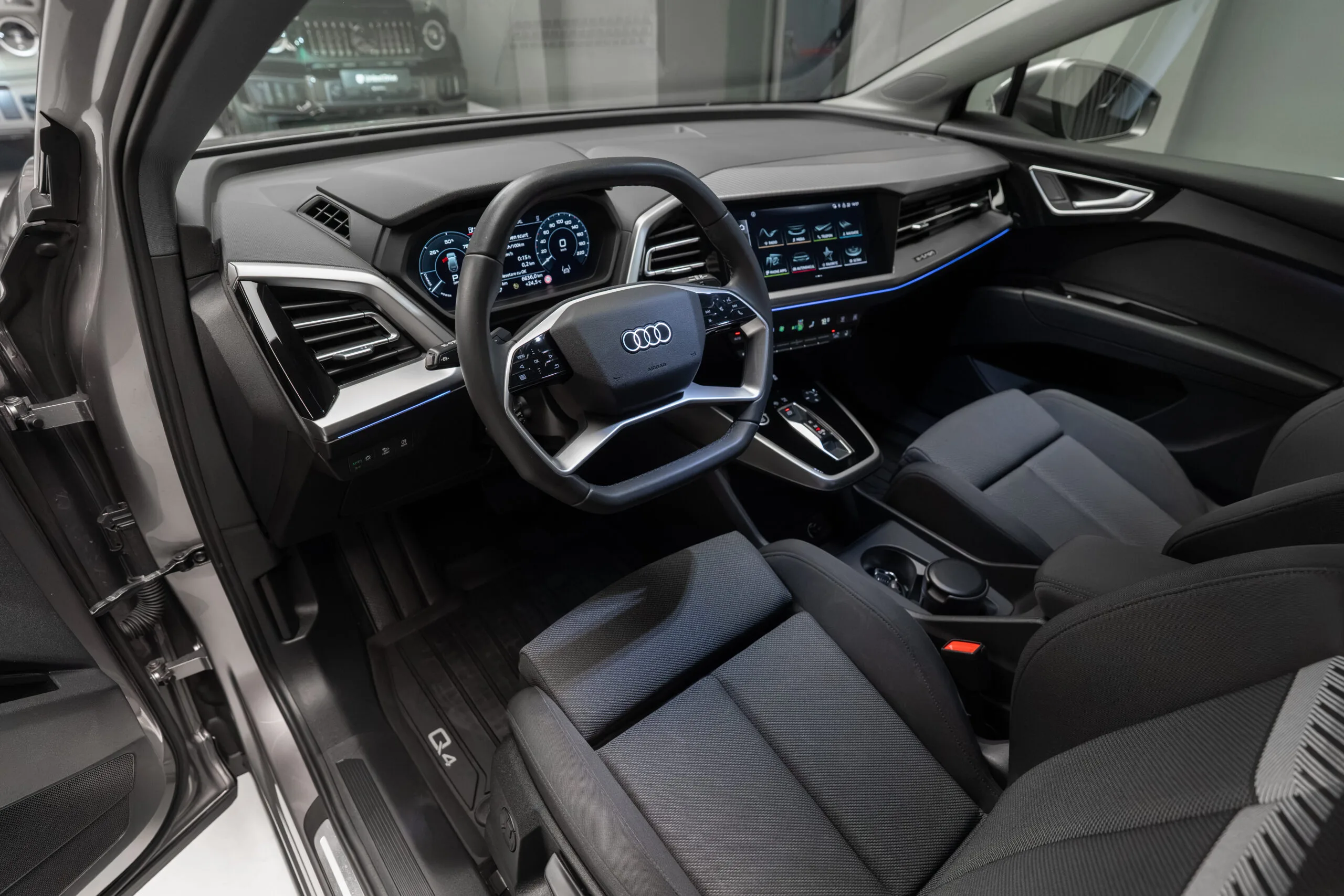 2023 Audi Q4 e-tron 45 quattro, 15/30