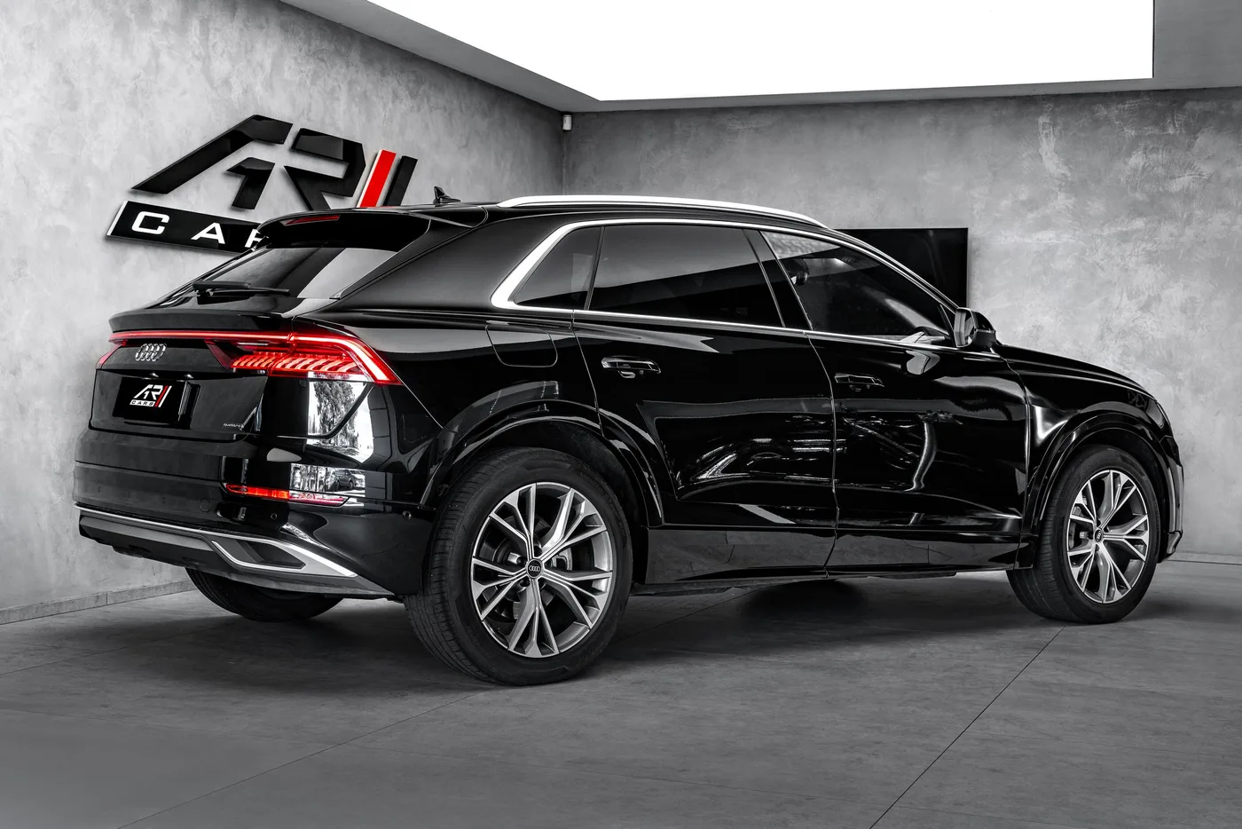 2023 Audi Q8 50 TDI, quattro angeboten von einem Fachhändler in Ostrava, Tschechien, Foto 5 von 15