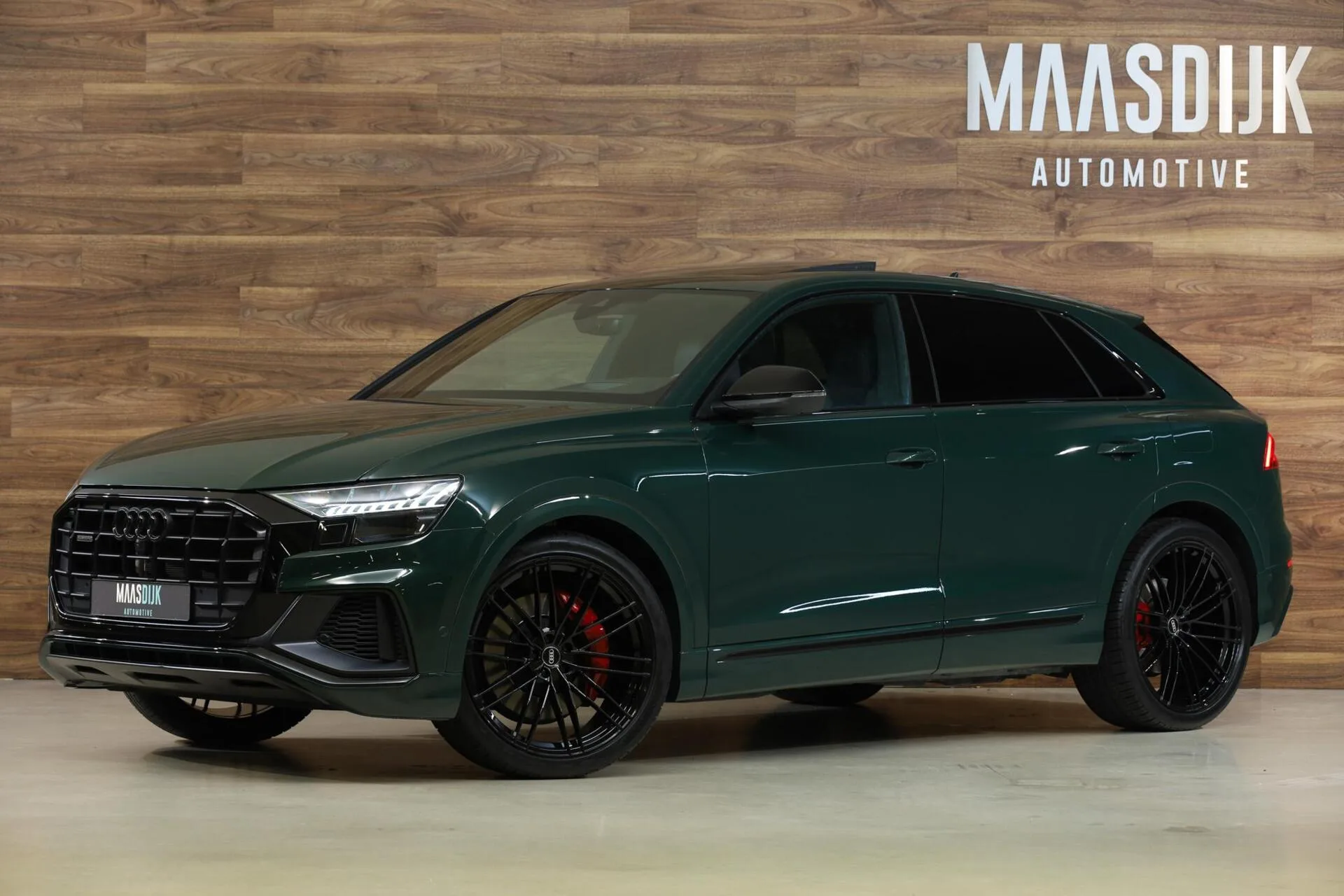 2023 Audi Q8 60 TFSI e quattro Competition offered by a specialist dealer in Werkendam, Netherlands, main photo
