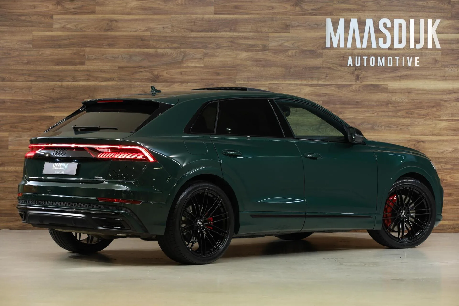 2023 Audi Q8 60 TFSI e quattro Competition, 7/30