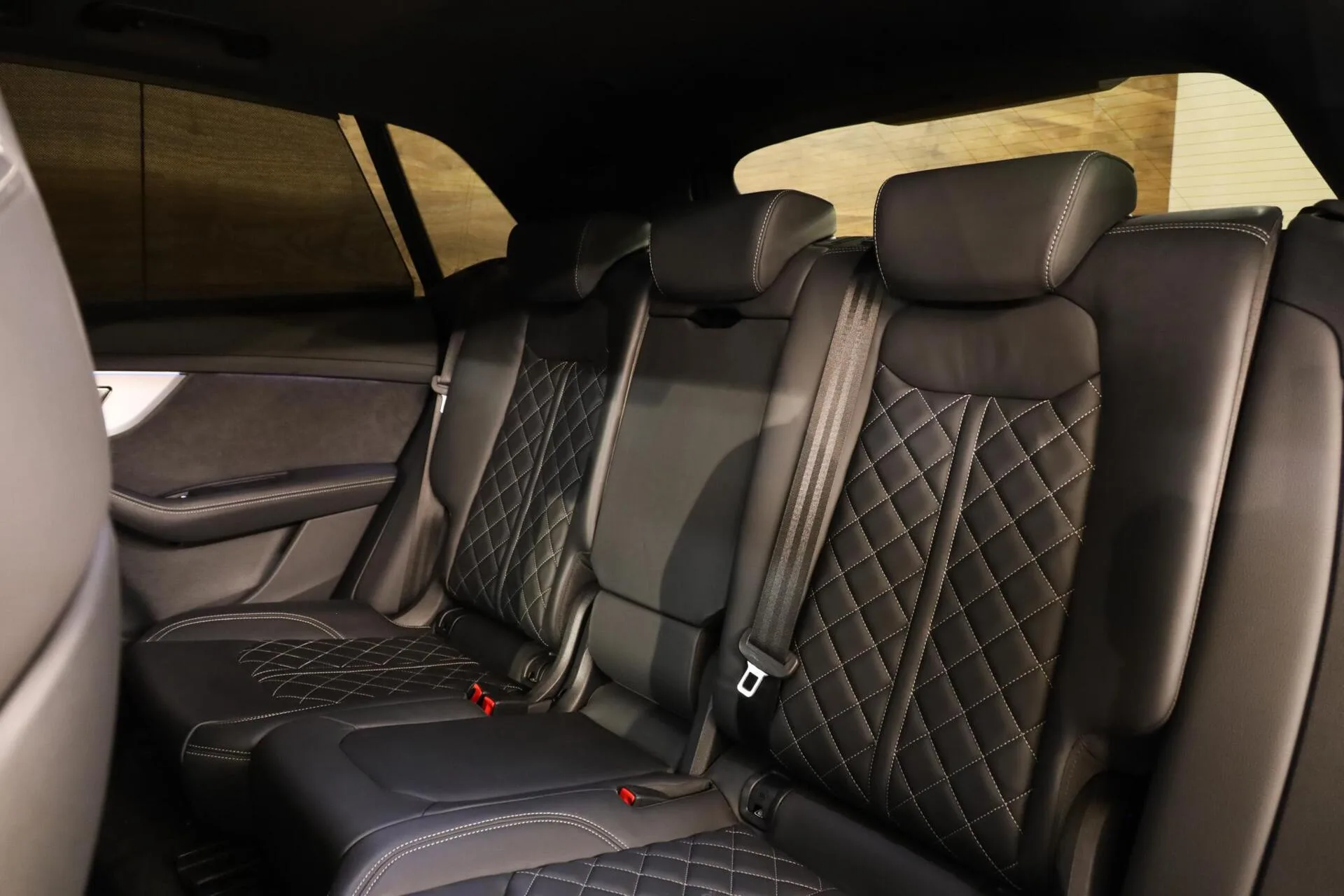 2023 Audi Q8 60 TFSI e quattro Competition, 9/30