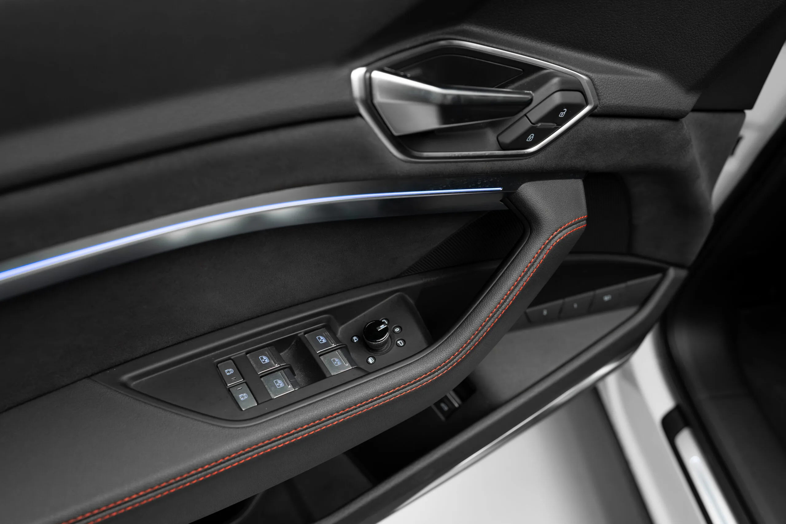 2023 Audi Q8 Sportback e-tron 55 quattro, 13/30
