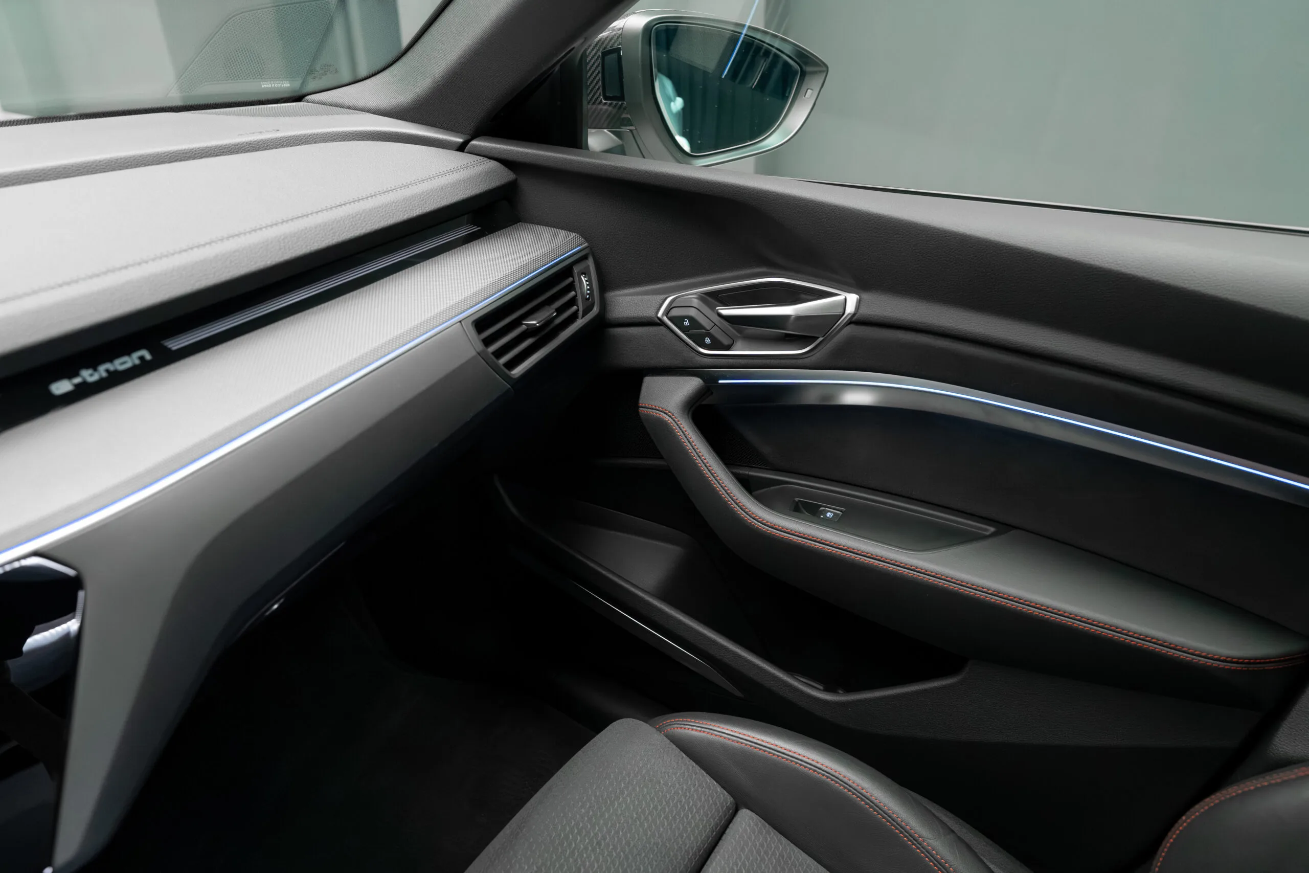 2023 Audi Q8 Sportback e-tron 55 quattro, 15/30