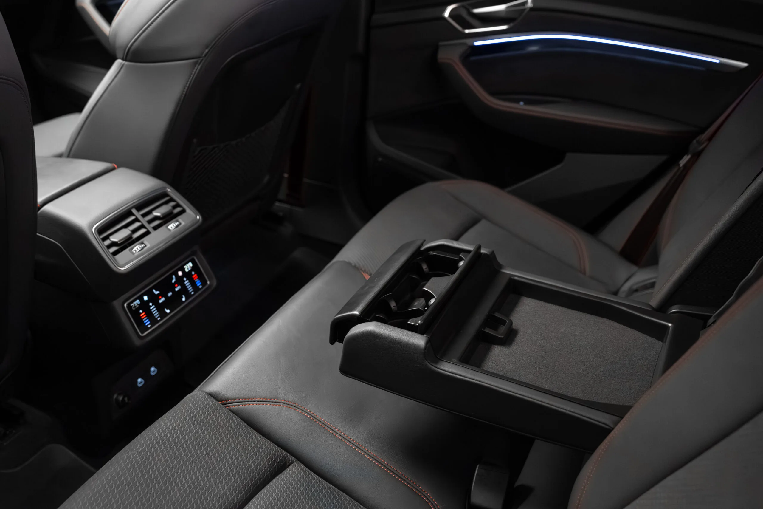2023 Audi Q8 Sportback e-tron 55 quattro, 24/30